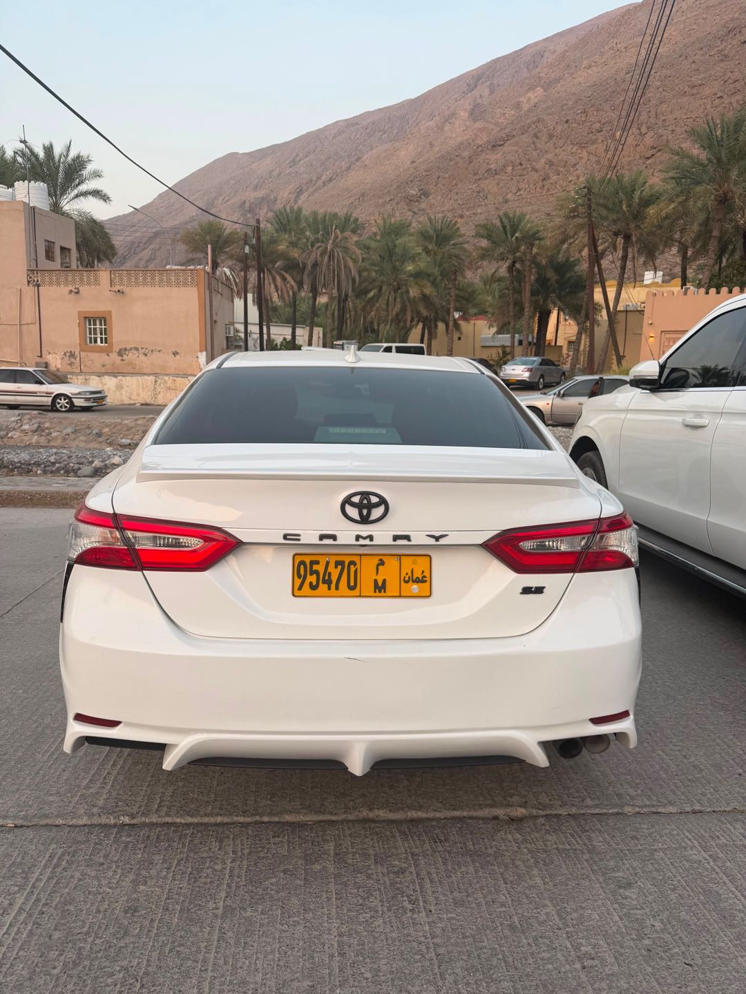 Car Image 2020 TOYOTA CAMRY SE