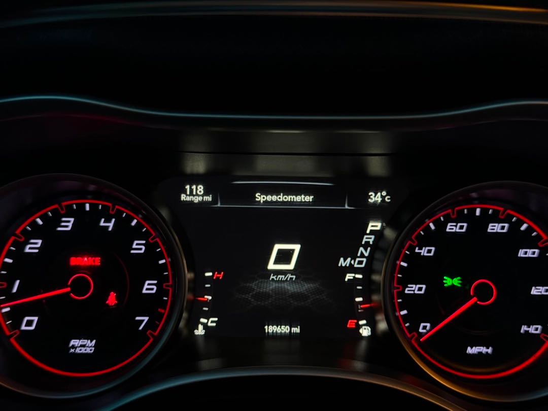 Car Image 2018 DODGE CHARGER SXT