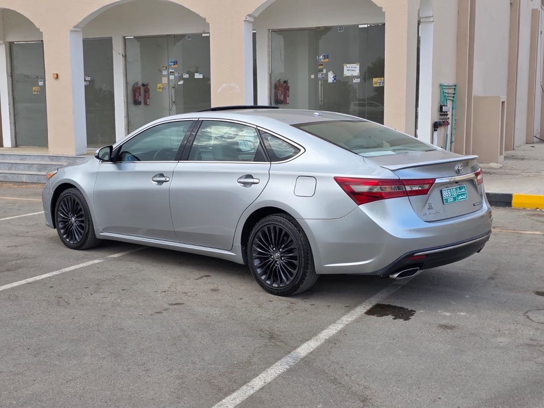 Car Image 2016 TOYOTA AVALON TOURING