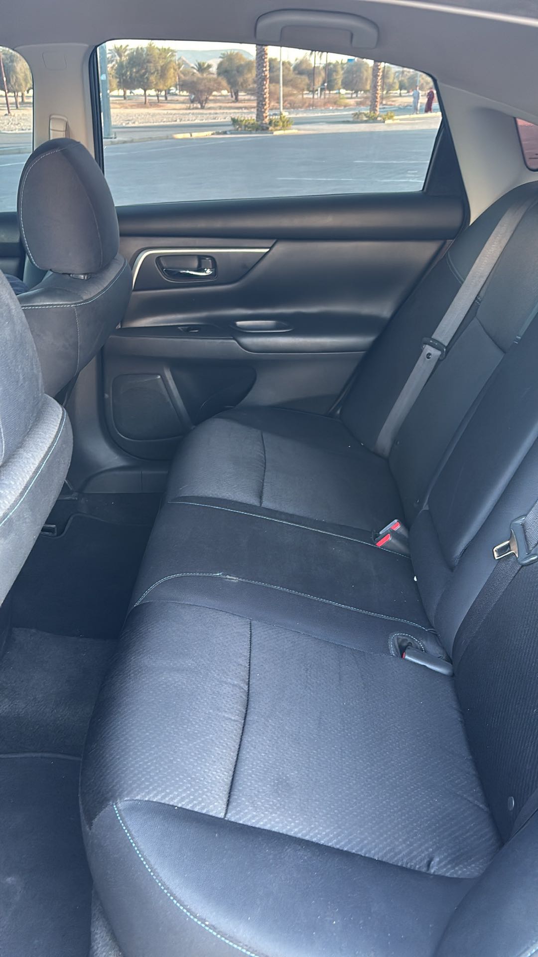 Car Image 2017 NISSAN ALTIMA SR