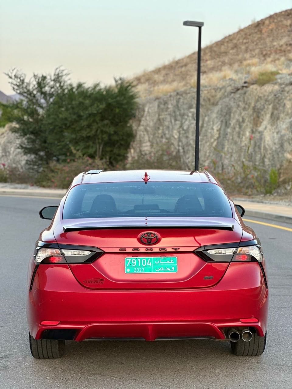 Car Image 2019 TOYOTA CAMRY SE