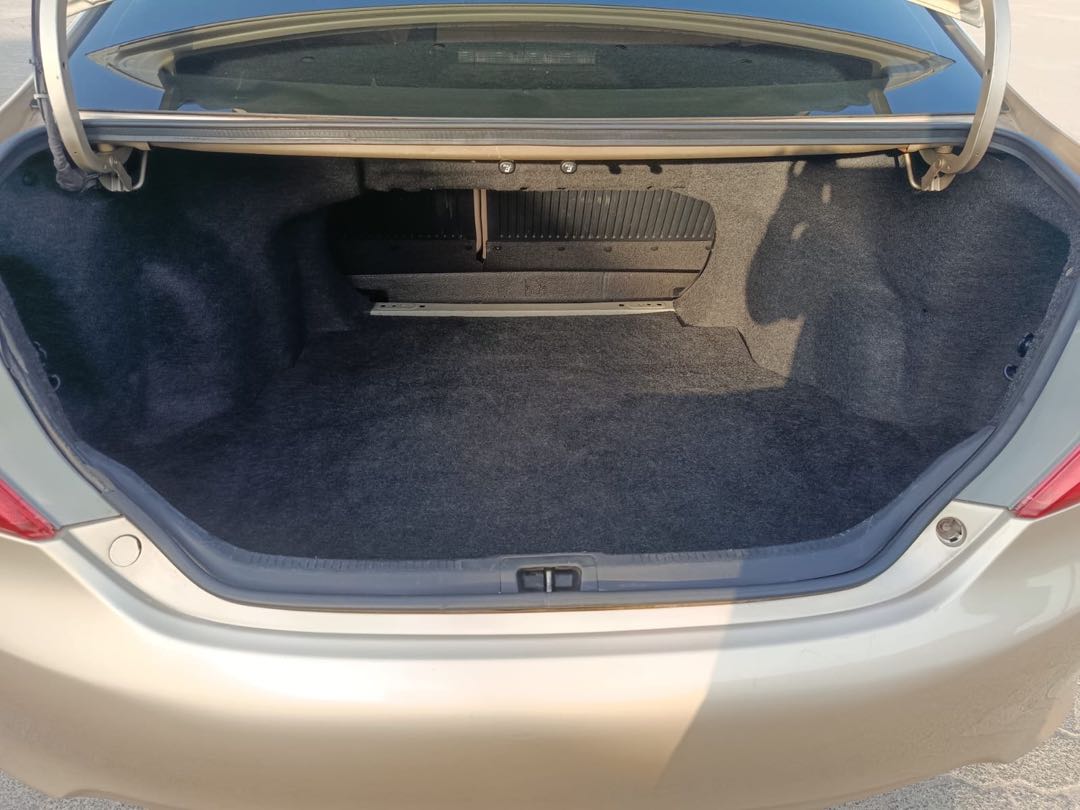 Car Image 2012 TOYOTA CAMRY XLE