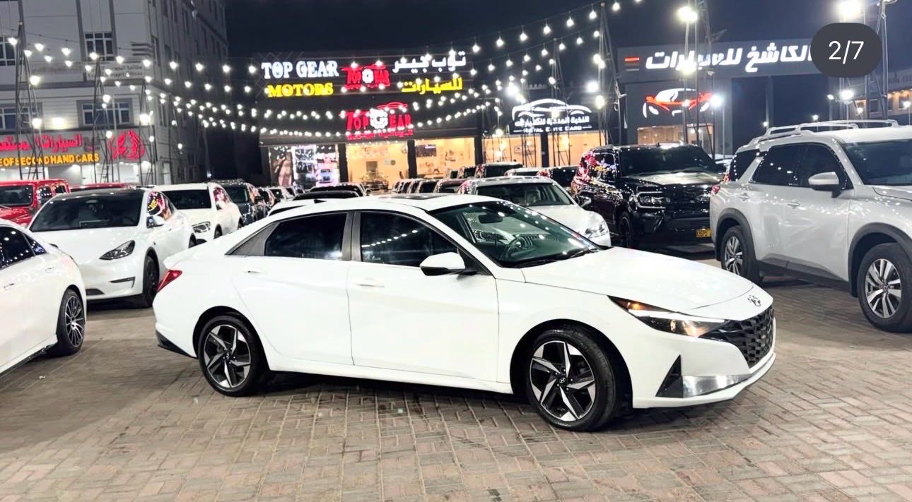 Car Image 2021 HYUNDAI ELANTRA LIMITED