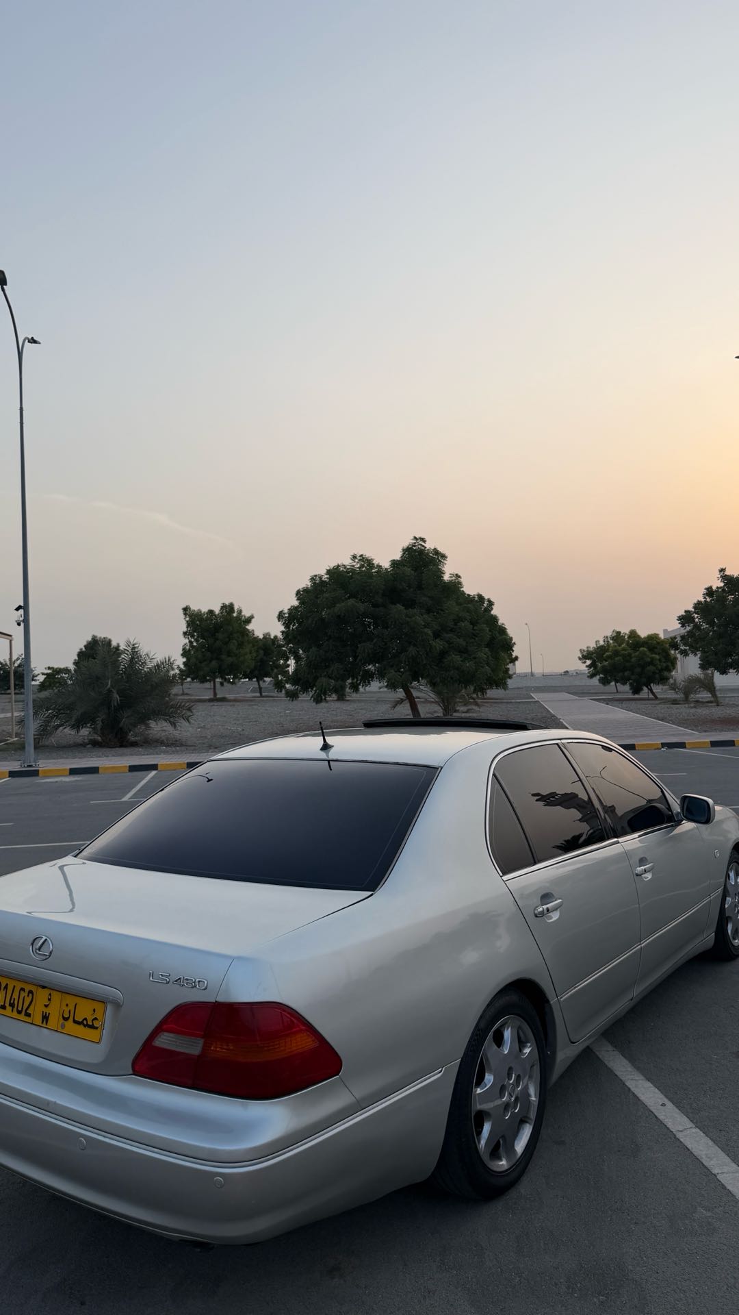 Car Image 2001 LEXUS LS 430