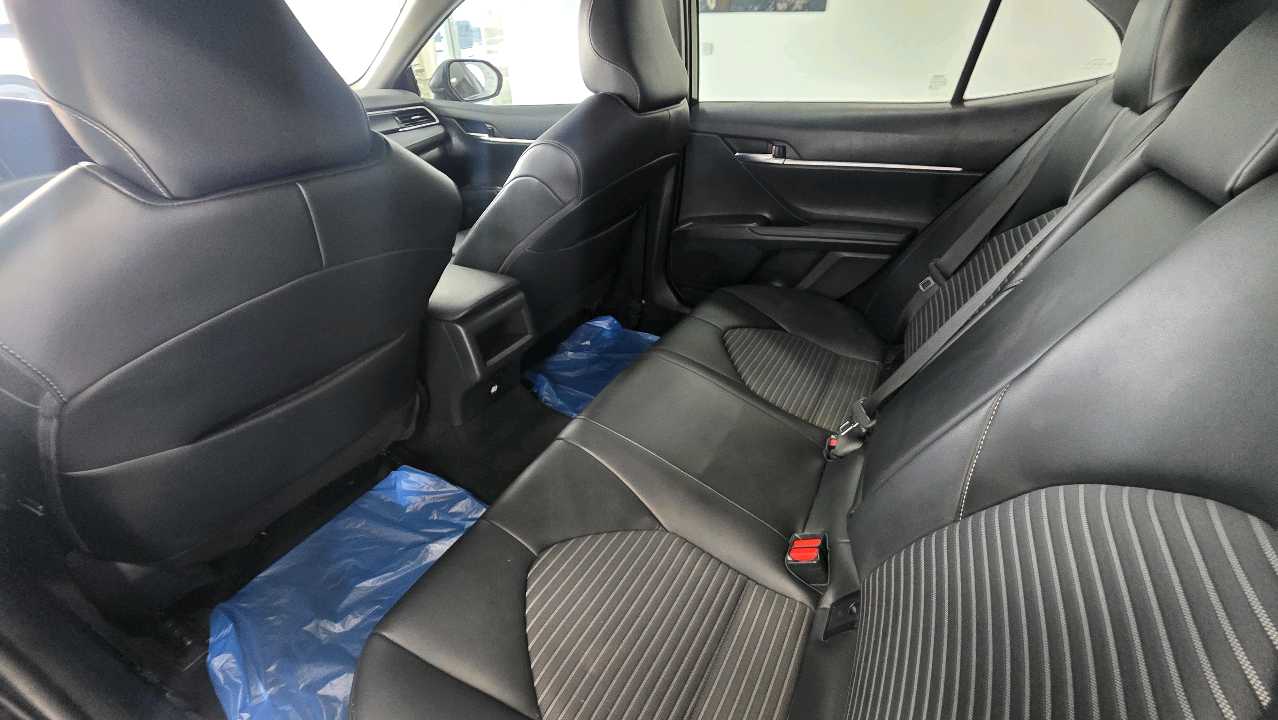 Car Image 2023 TOYOTA CAMRY SE