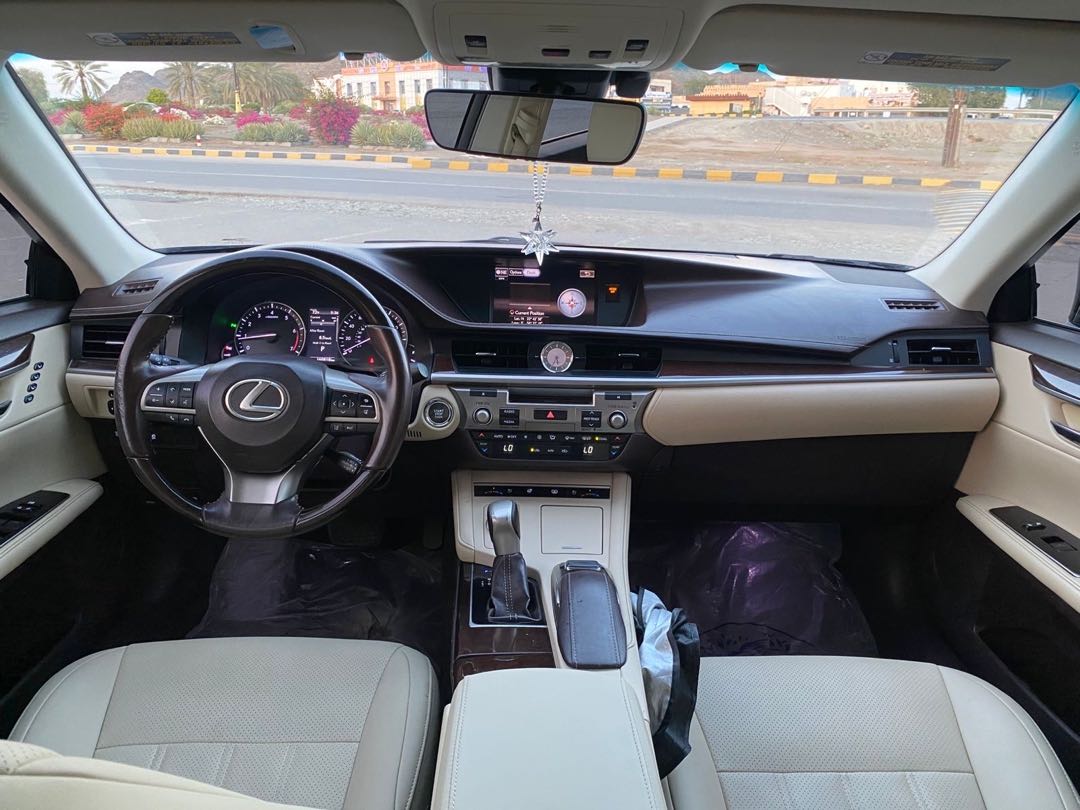 Car Image 2016 LEXUS ES 350