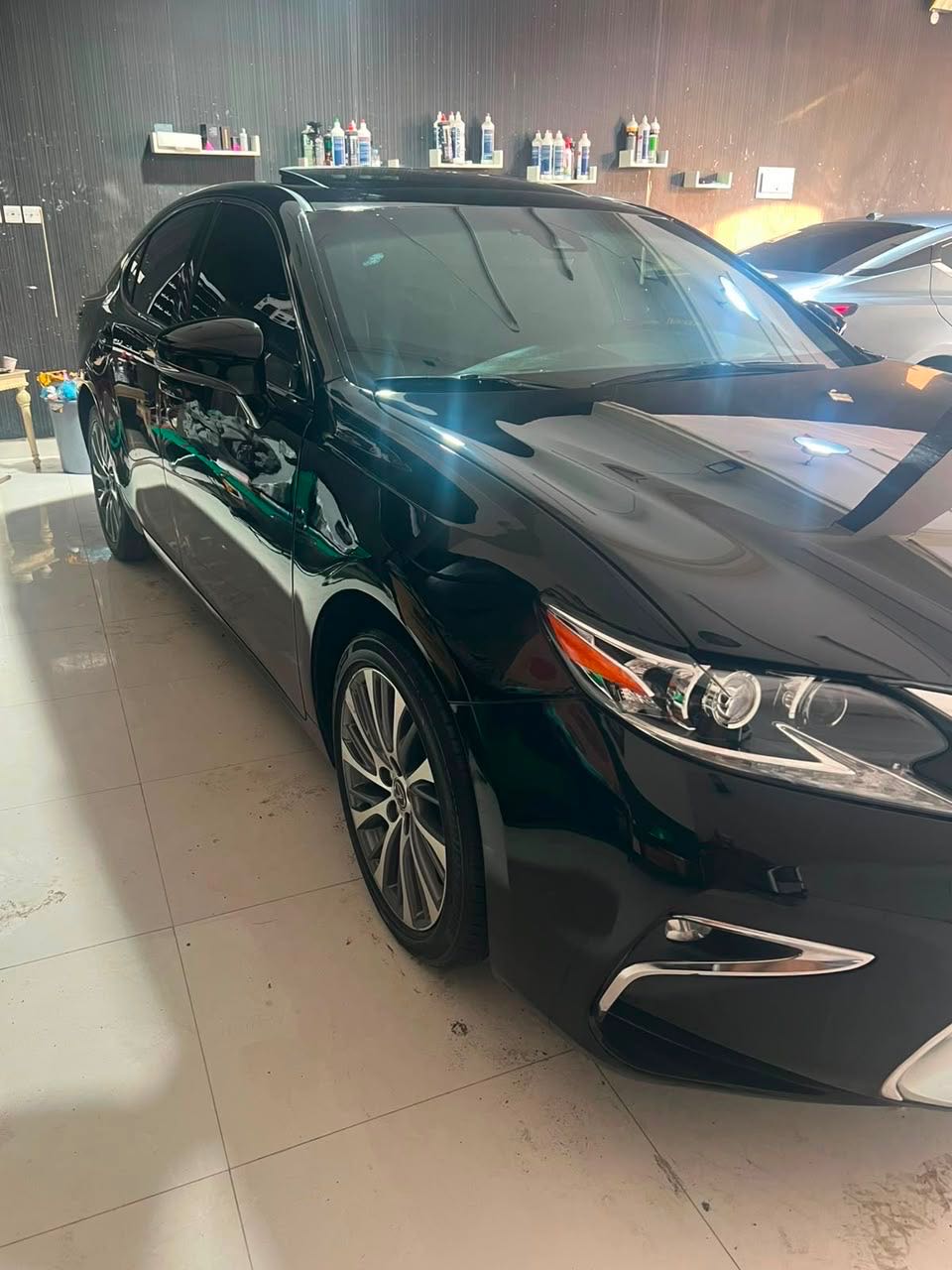 Car Image 2018 LEXUS ES 350