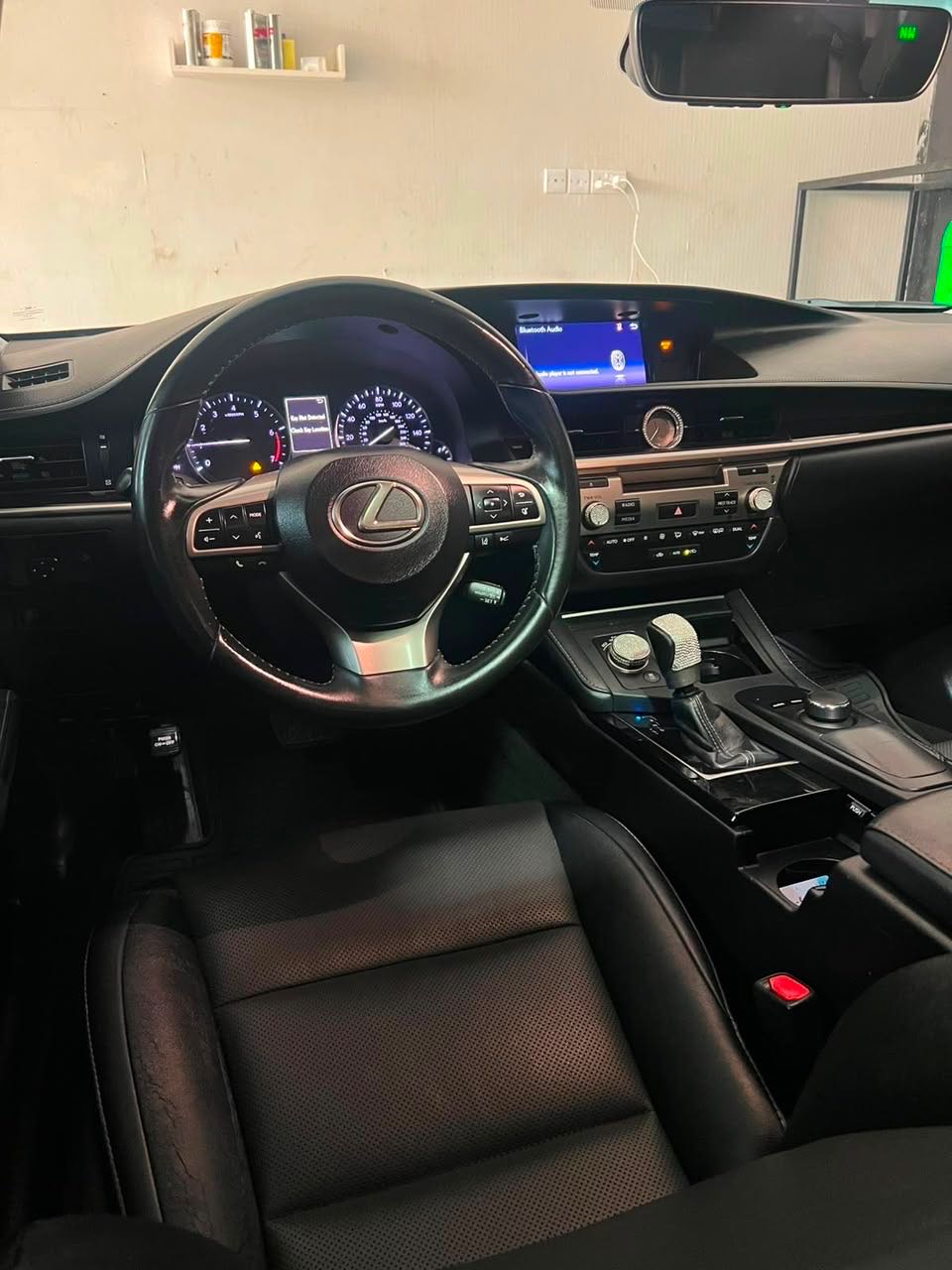 Car Image 2018 LEXUS ES 350