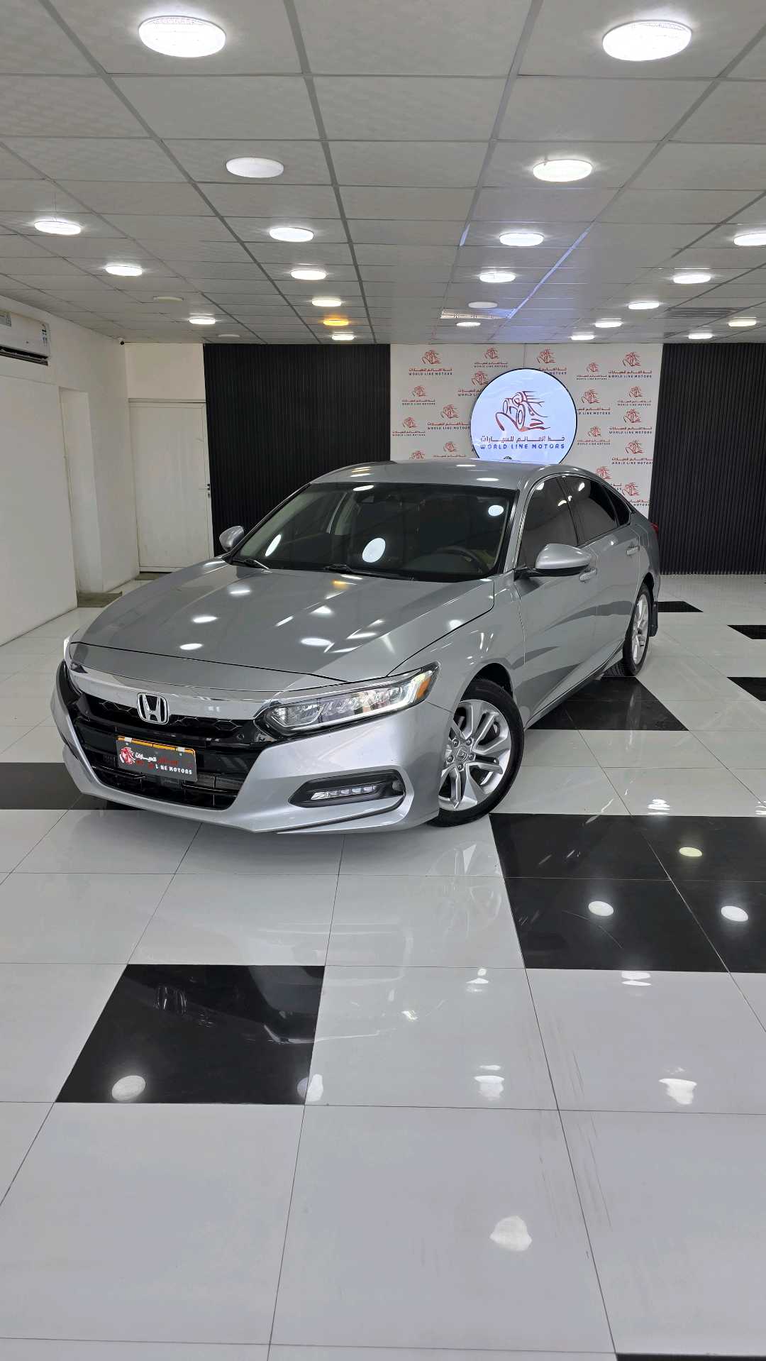 Car Image 2018 HONDA ACCORD LX