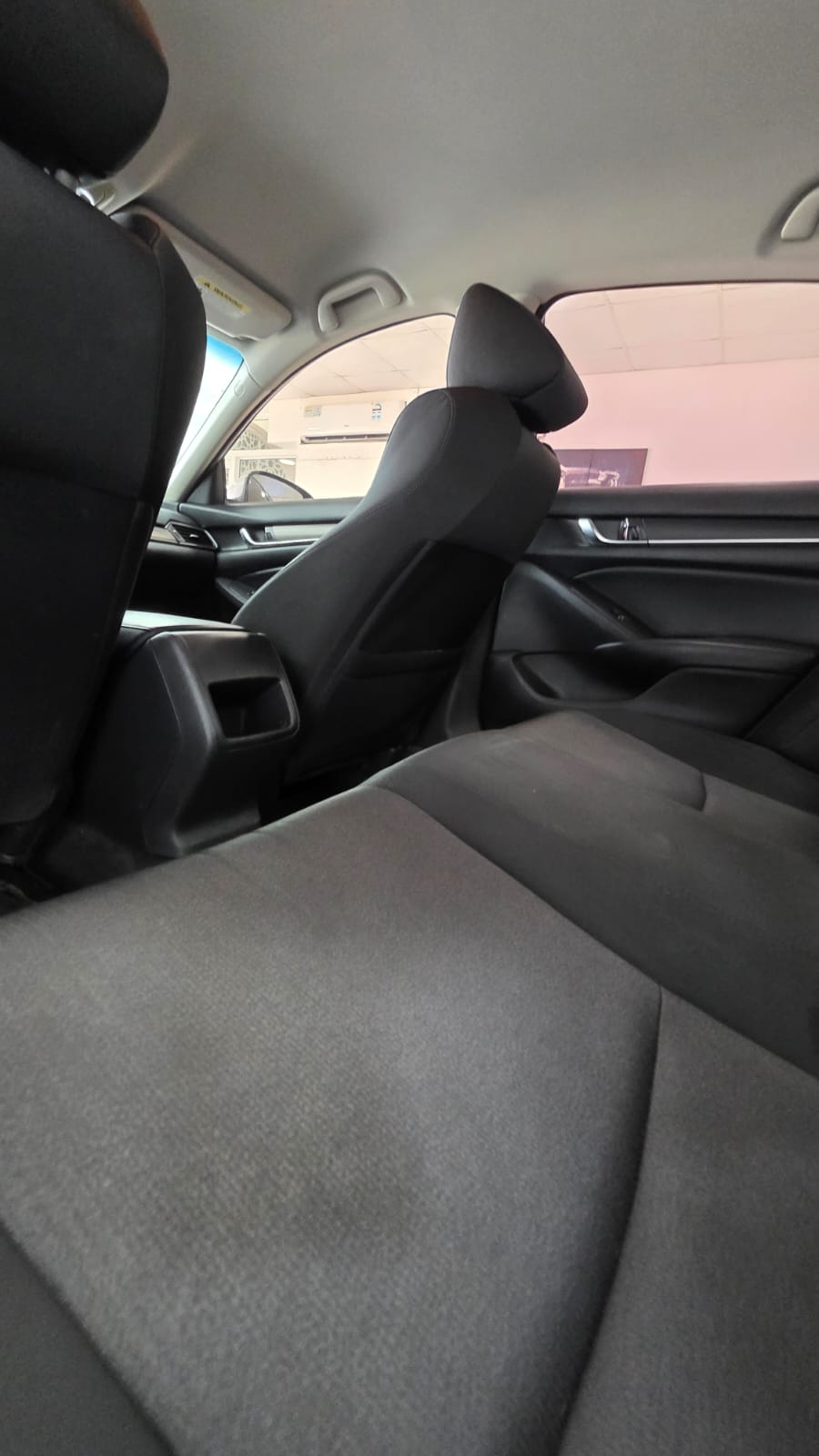 Car Image 2018 HONDA ACCORD LX