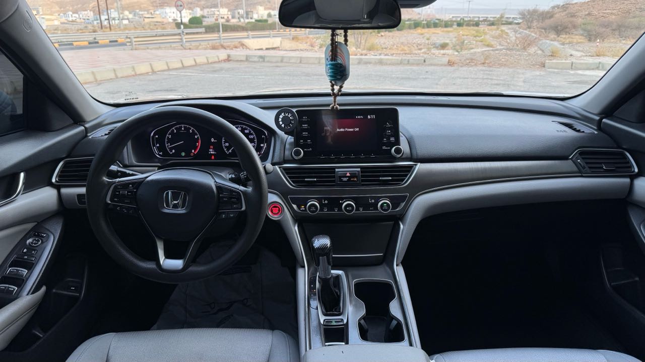 Car Image 2020 HONDA ACCORD LX
