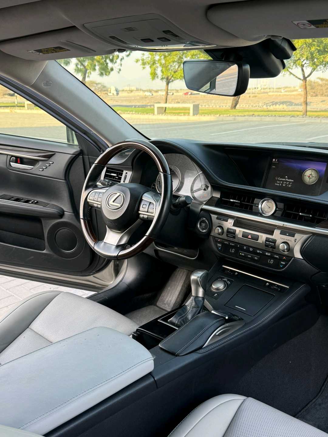 Car Image 2018 LEXUS ES 350