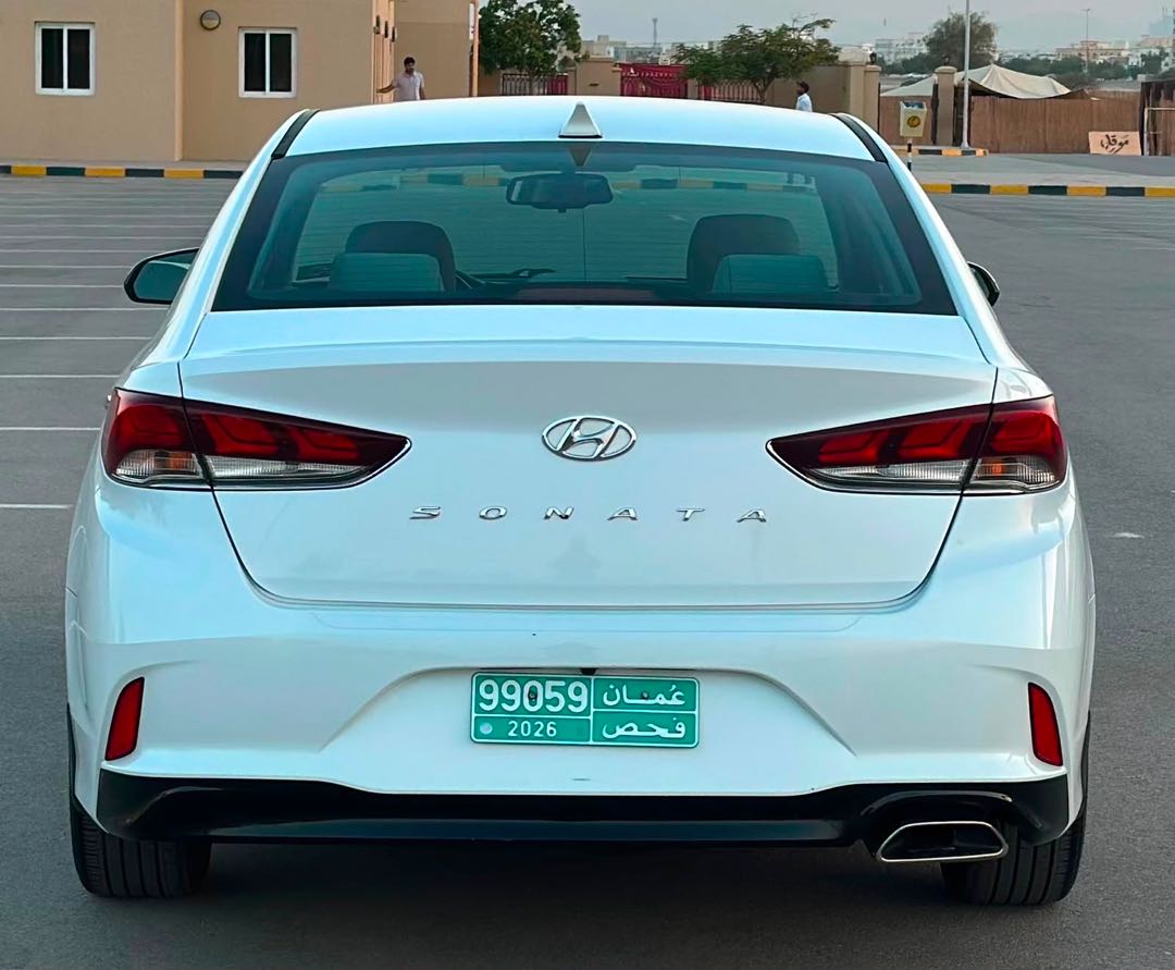 Car Image 2018 HYUNDAI SONATA SPORT