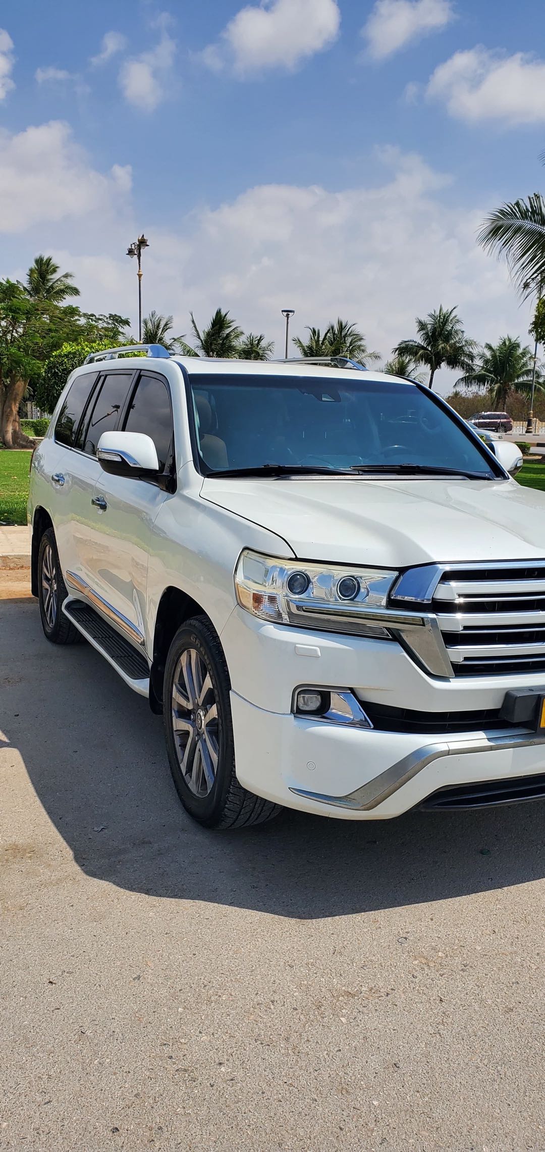 Car Image 2016 TOYOTA LAND CRUISER VX.R