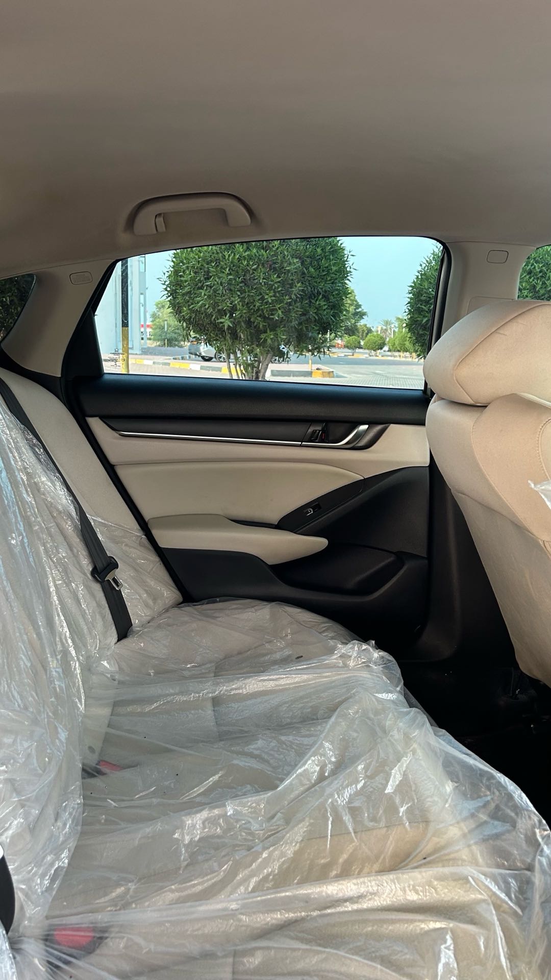 Car Image 2018 HONDA ACCORD LX