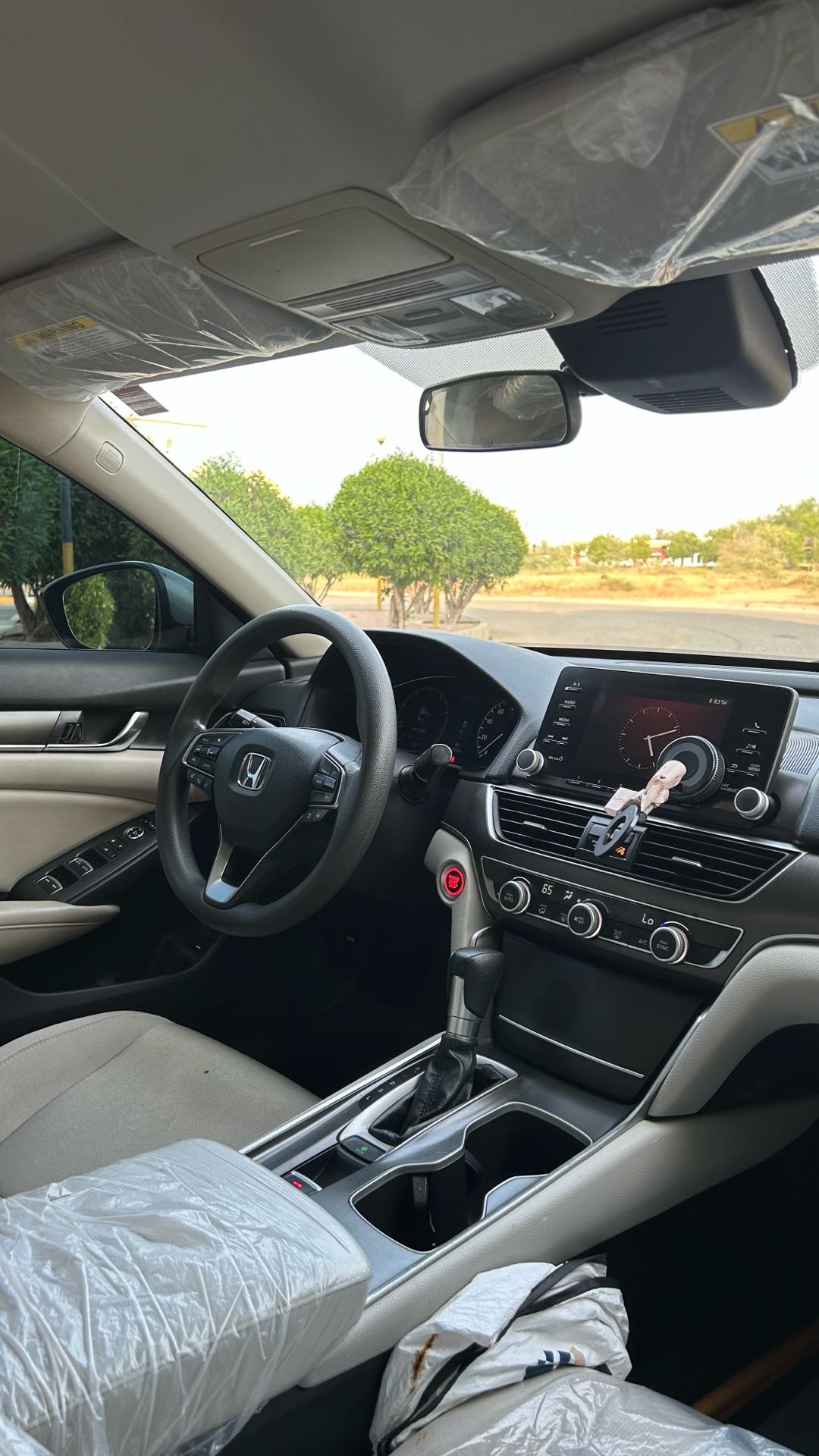 Car Image 2018 HONDA ACCORD LX