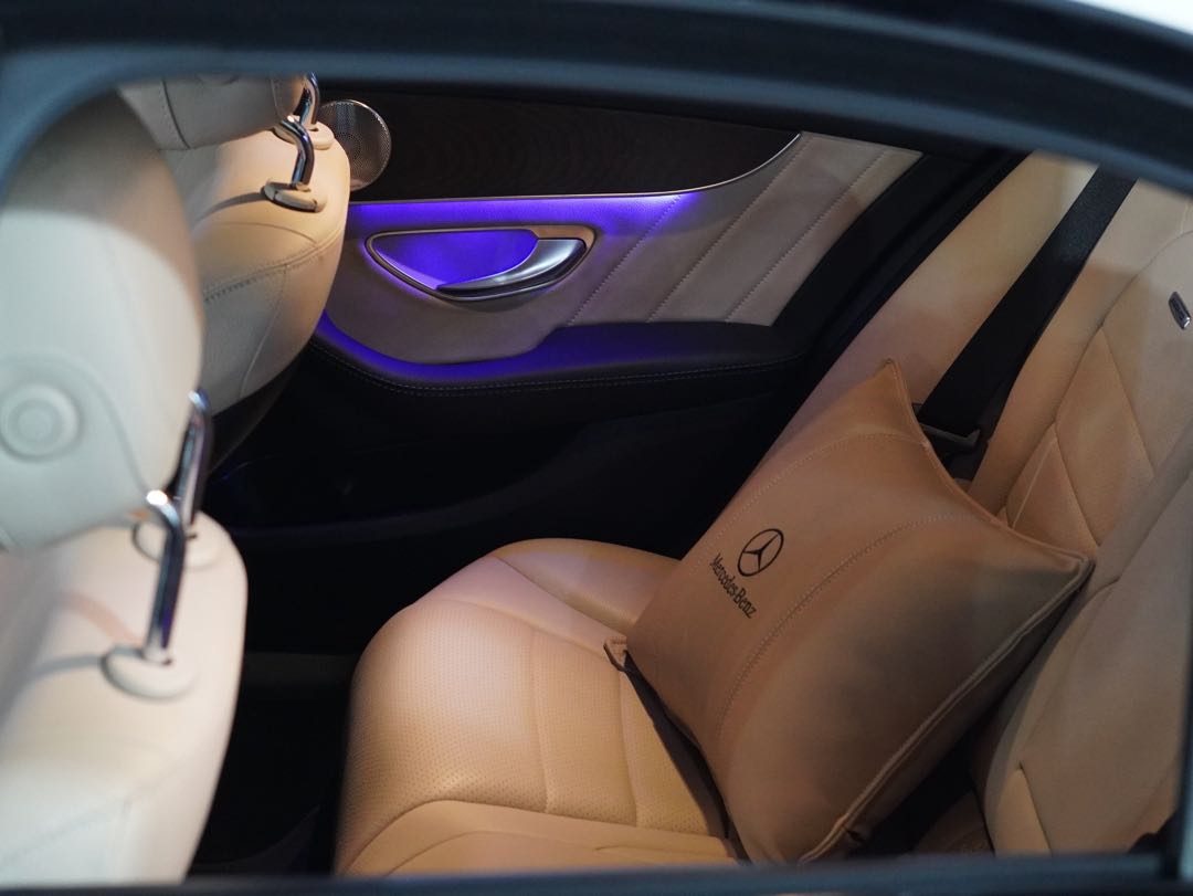 Car Image 2019 MERCEDES C Class 300