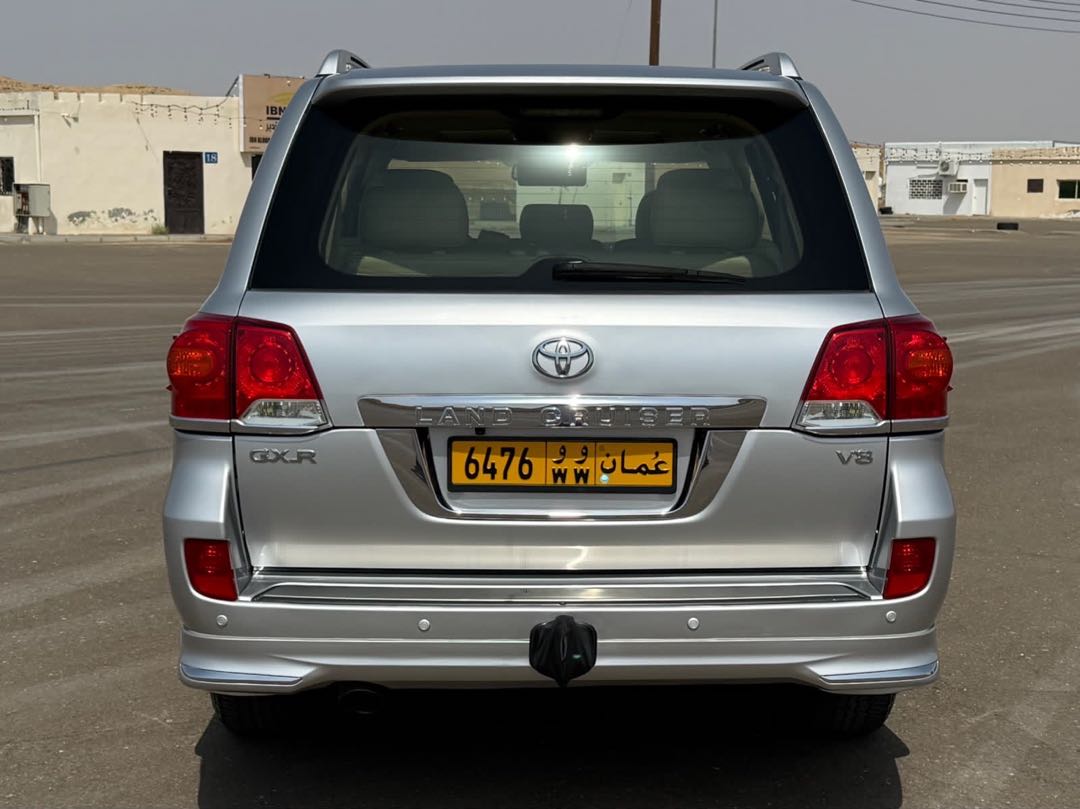 Car Image 2012 TOYOTA LAND CRUISER GX.R