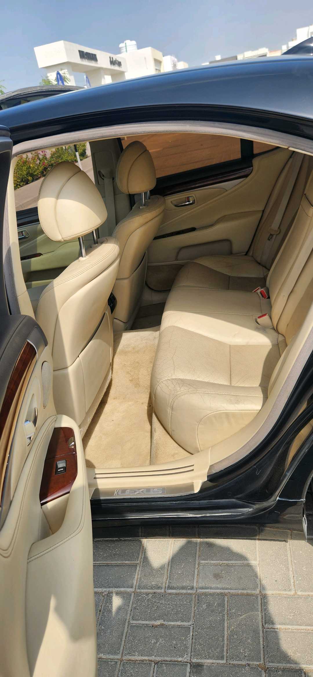 Car Image 2016 LEXUS LS 460