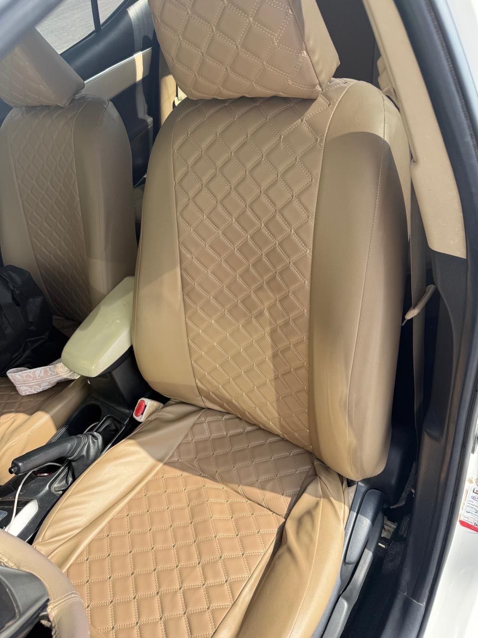 Car Image 2015 TOYOTA COROLLA SE