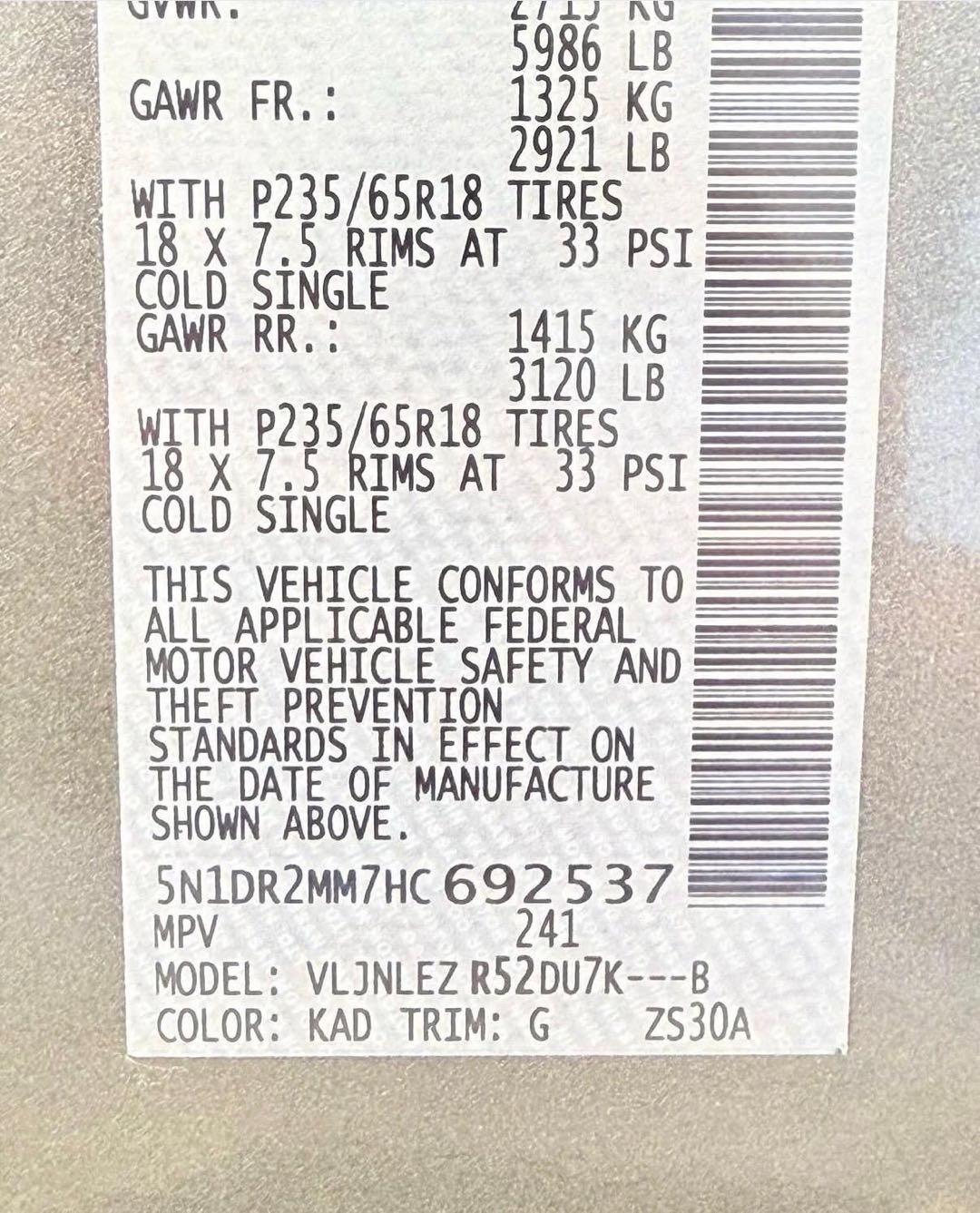 Car Image 2017 NISSAN PATHFINDER SV