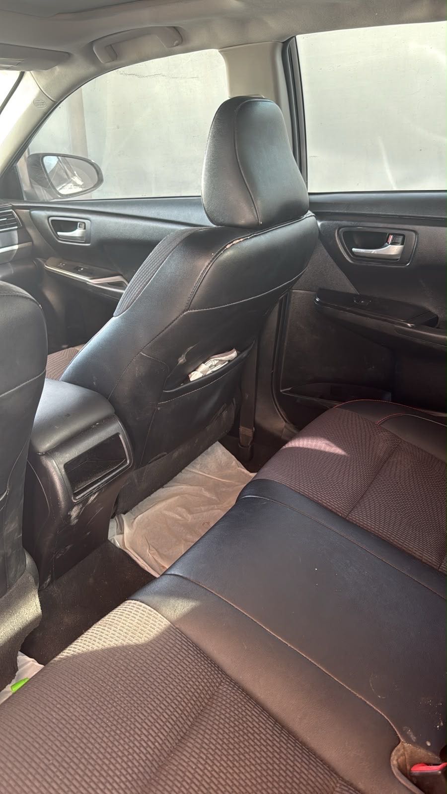 Car Image 2017 TOYOTA CAMRY SE