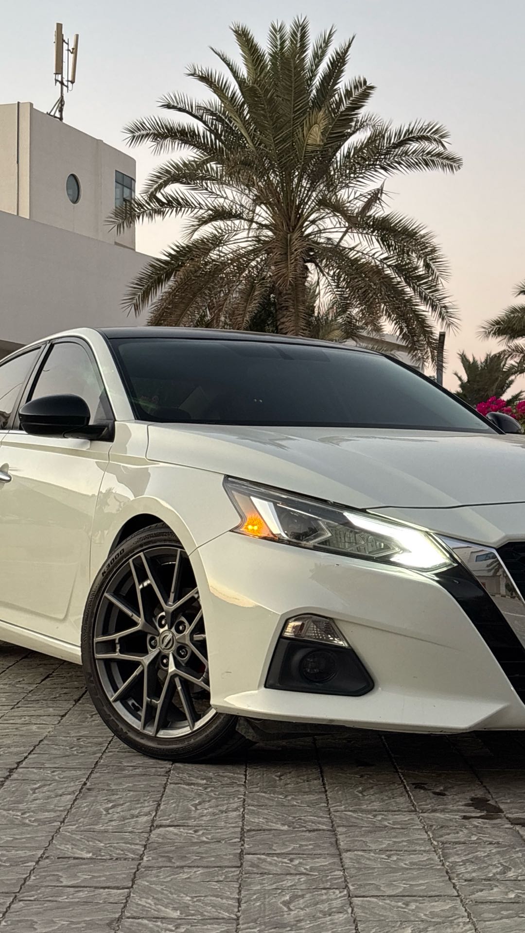 Car Image 2019 NISSAN ALTIMA S