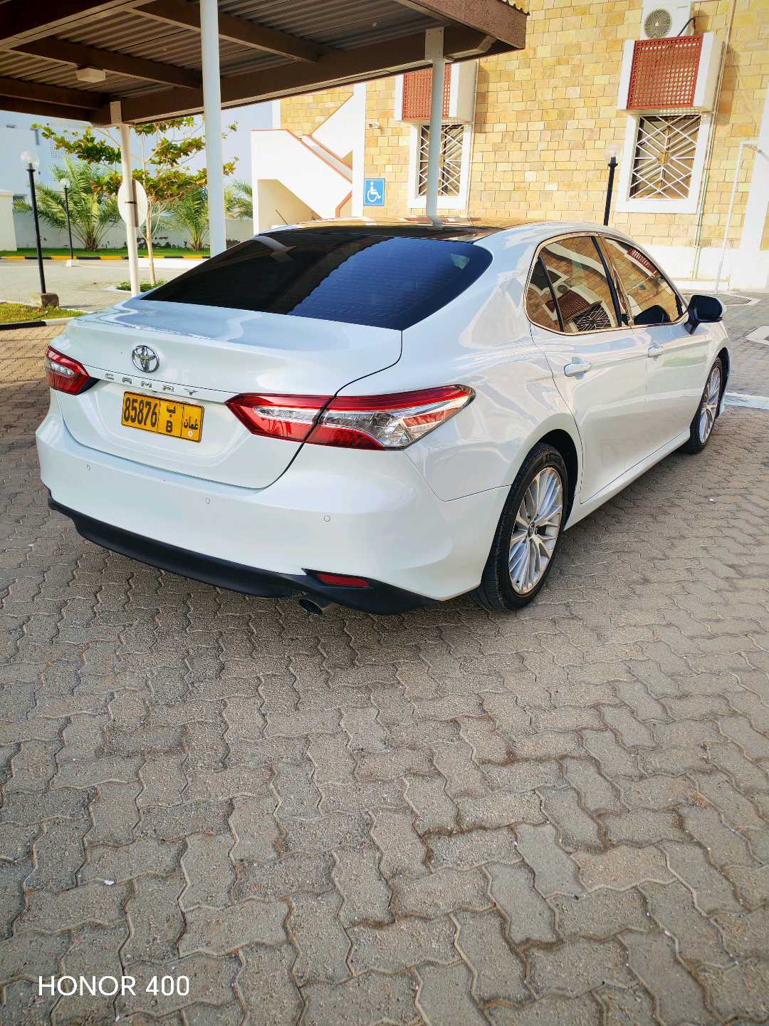 Car Image 2018 TOYOTA CAMRY XLE