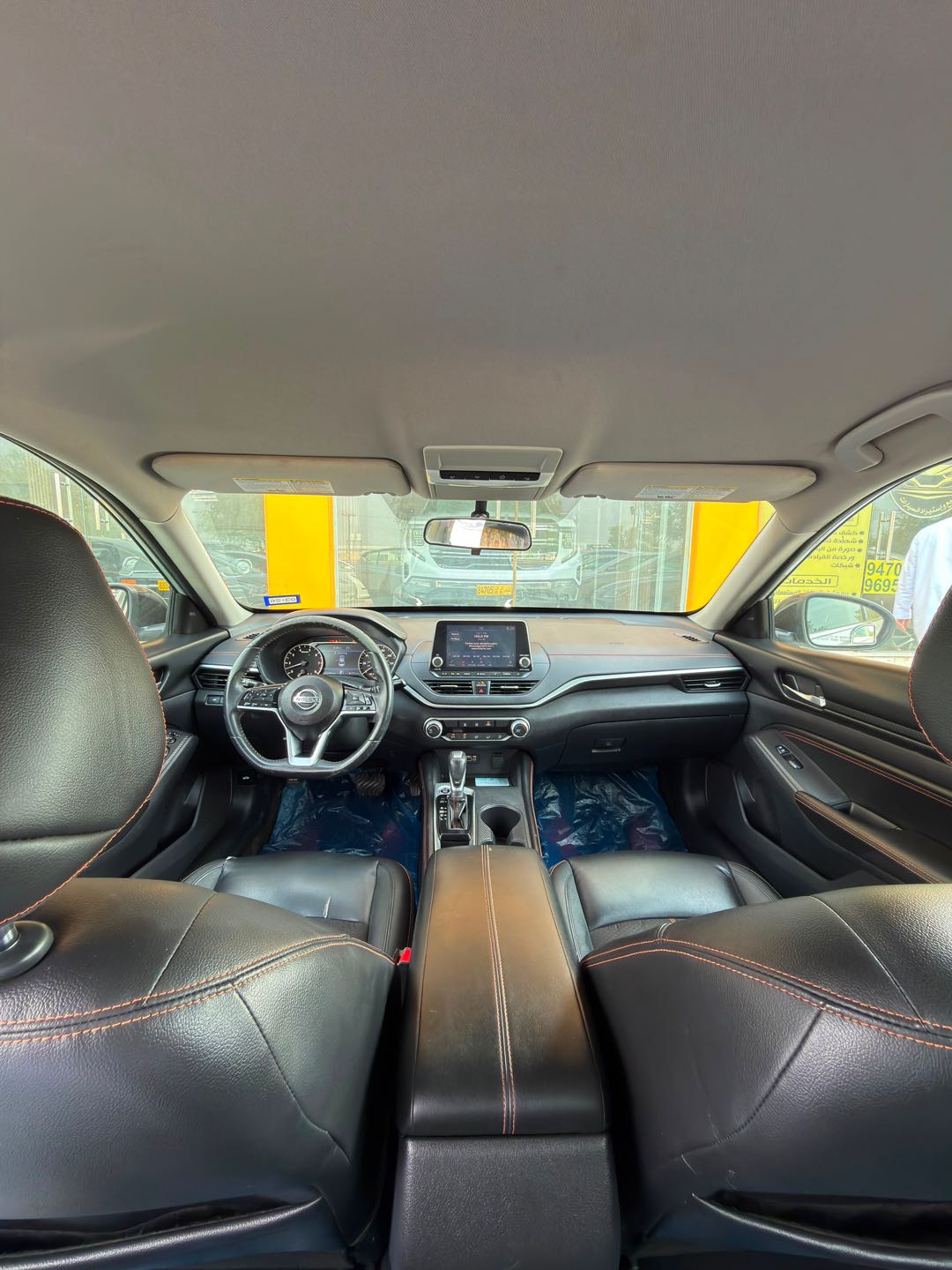 Car Image 2019 NISSAN ALTIMA SR
