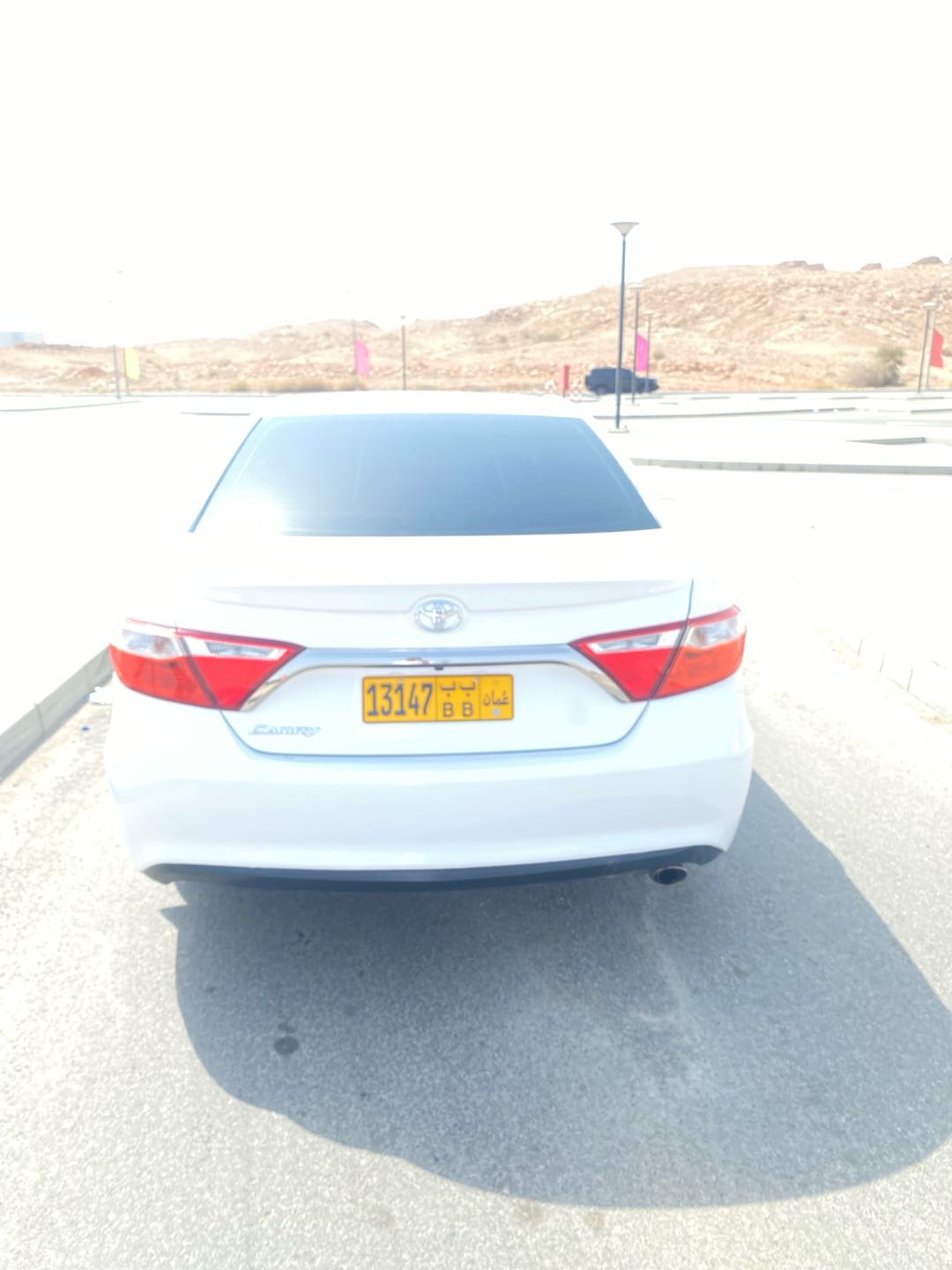 Car Image 2017 TOYOTA CAMRY LE