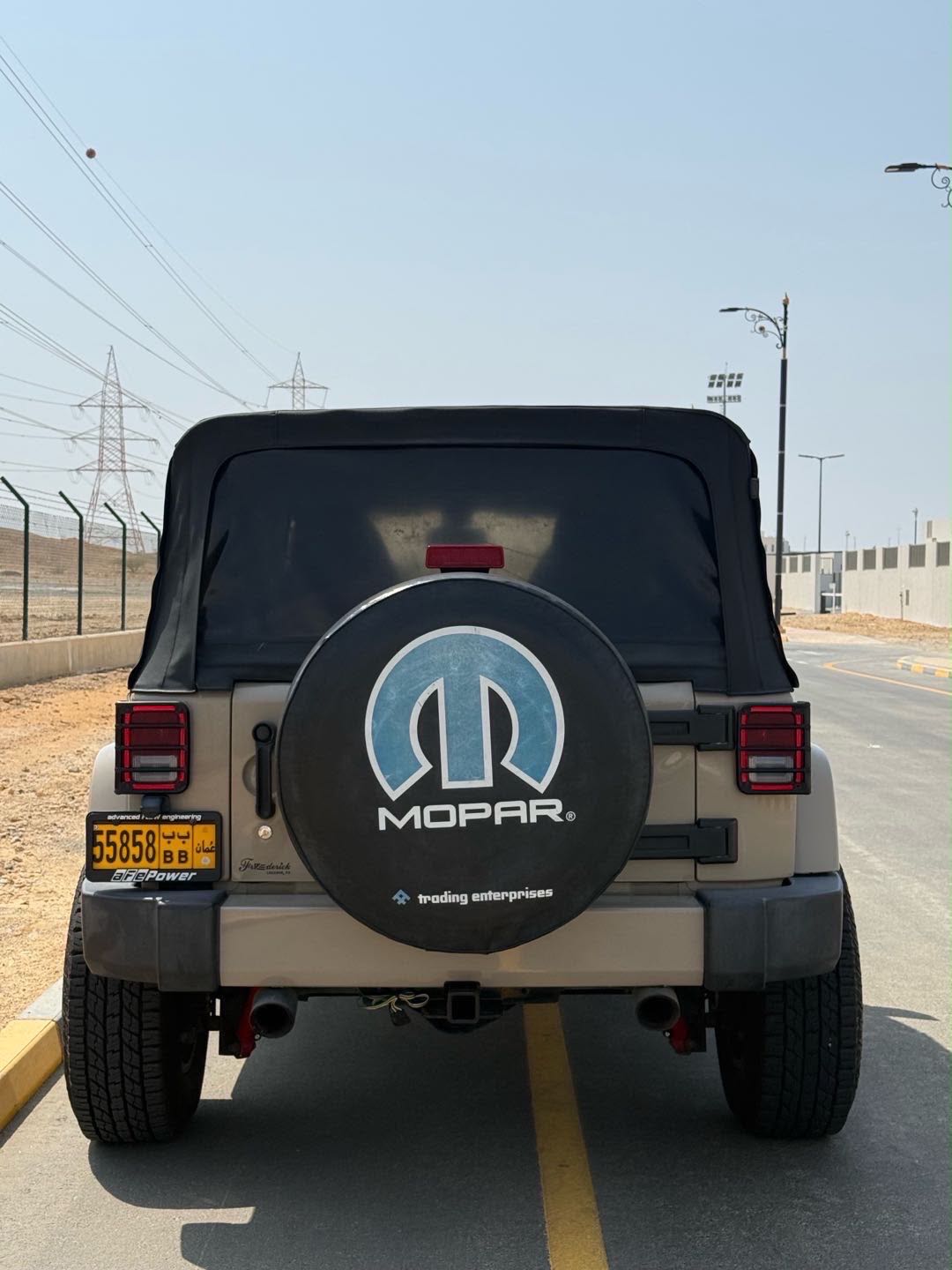 Car Image 2016 JEEP WRANGLER SAHARA