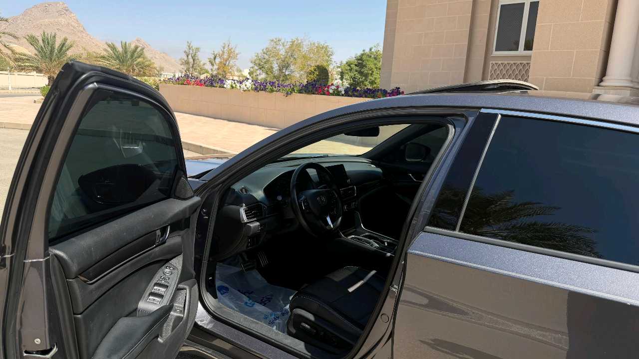Car Image 2018 HONDA ACCORD EX