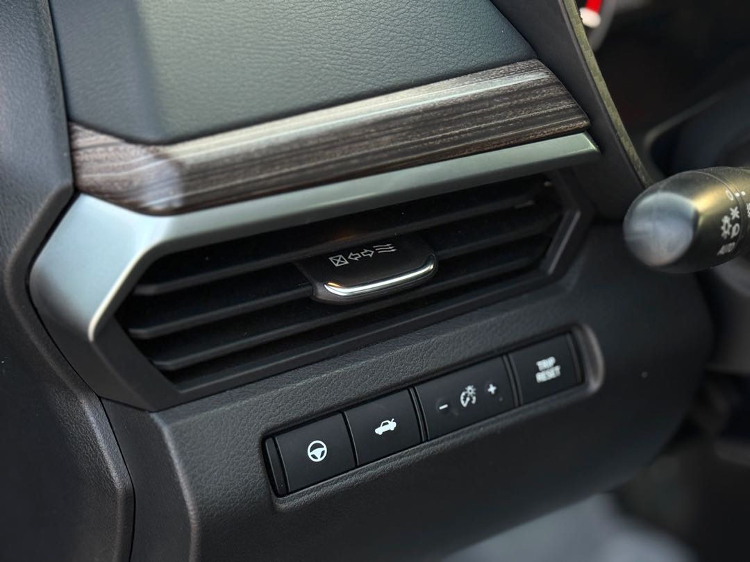 Car Image 2019 NISSAN ALTIMA Platinum 
