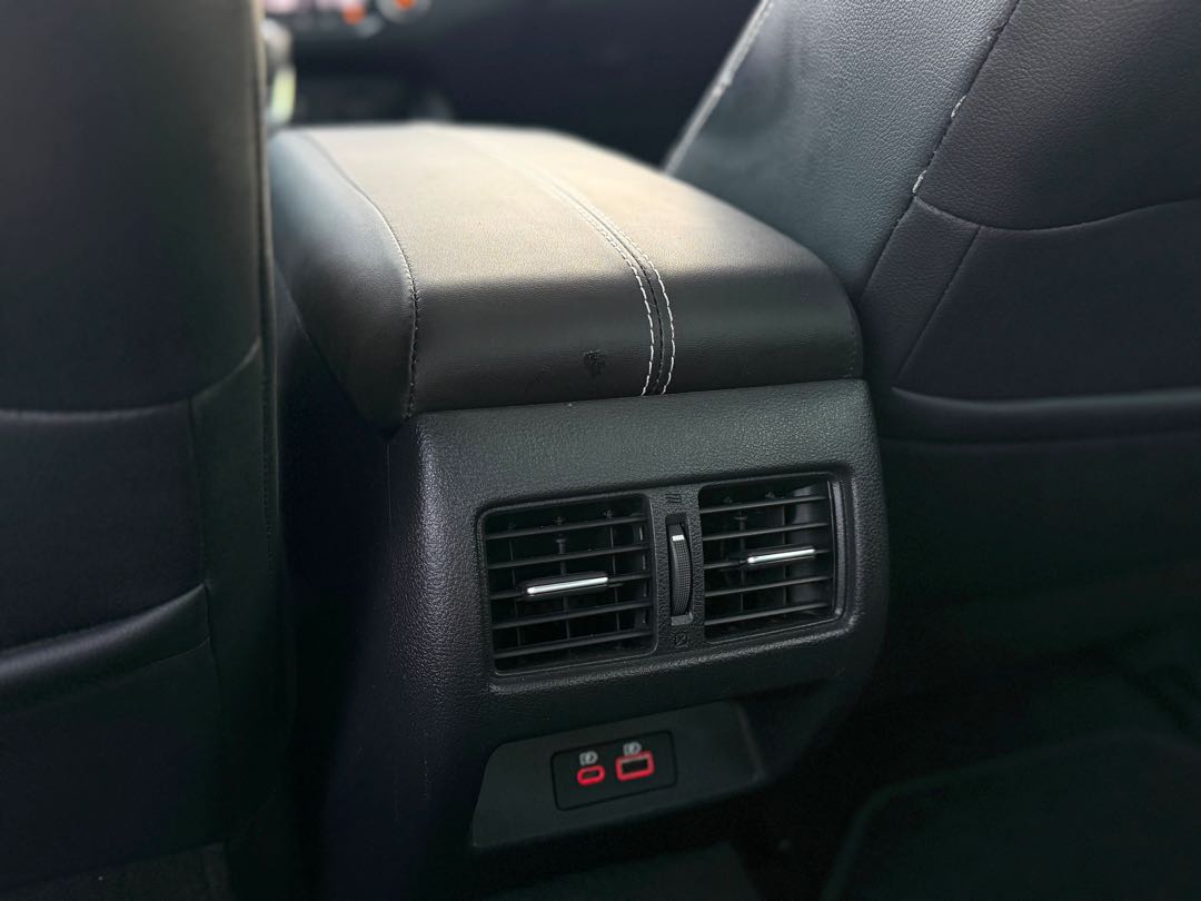 Car Image 2019 NISSAN ALTIMA Platinum 