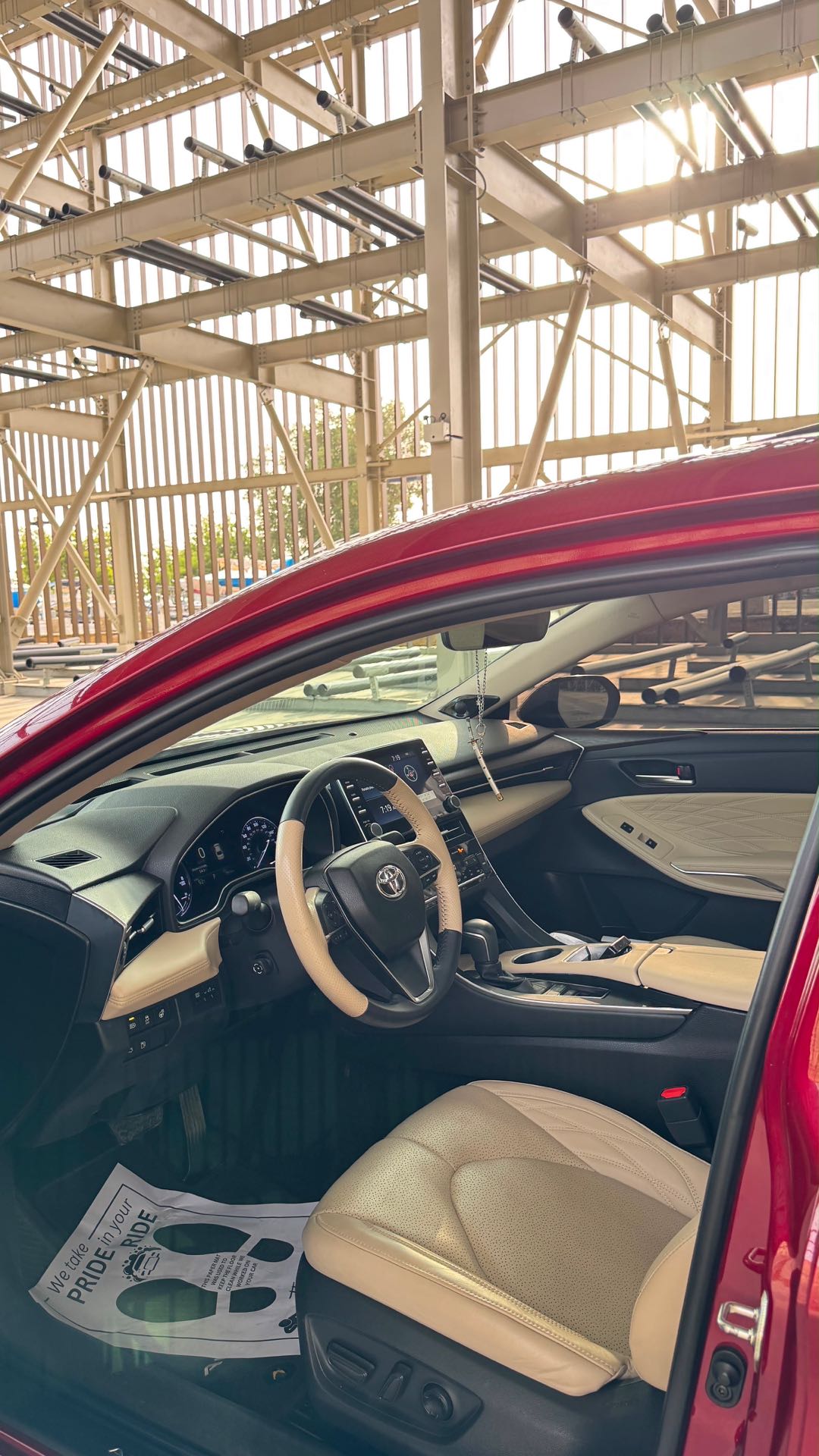 Car Image 2019 TOYOTA AVALON LIMITED