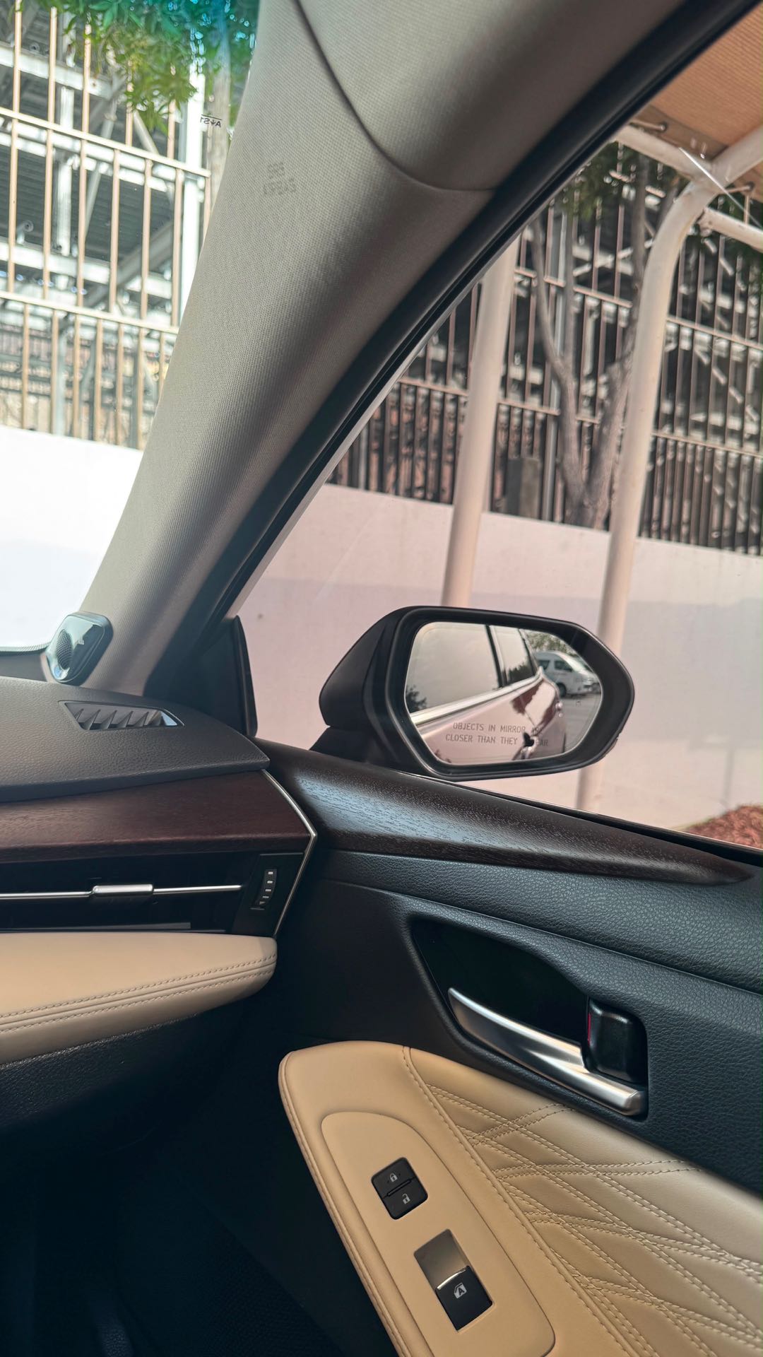 Car Image 2019 TOYOTA AVALON LIMITED