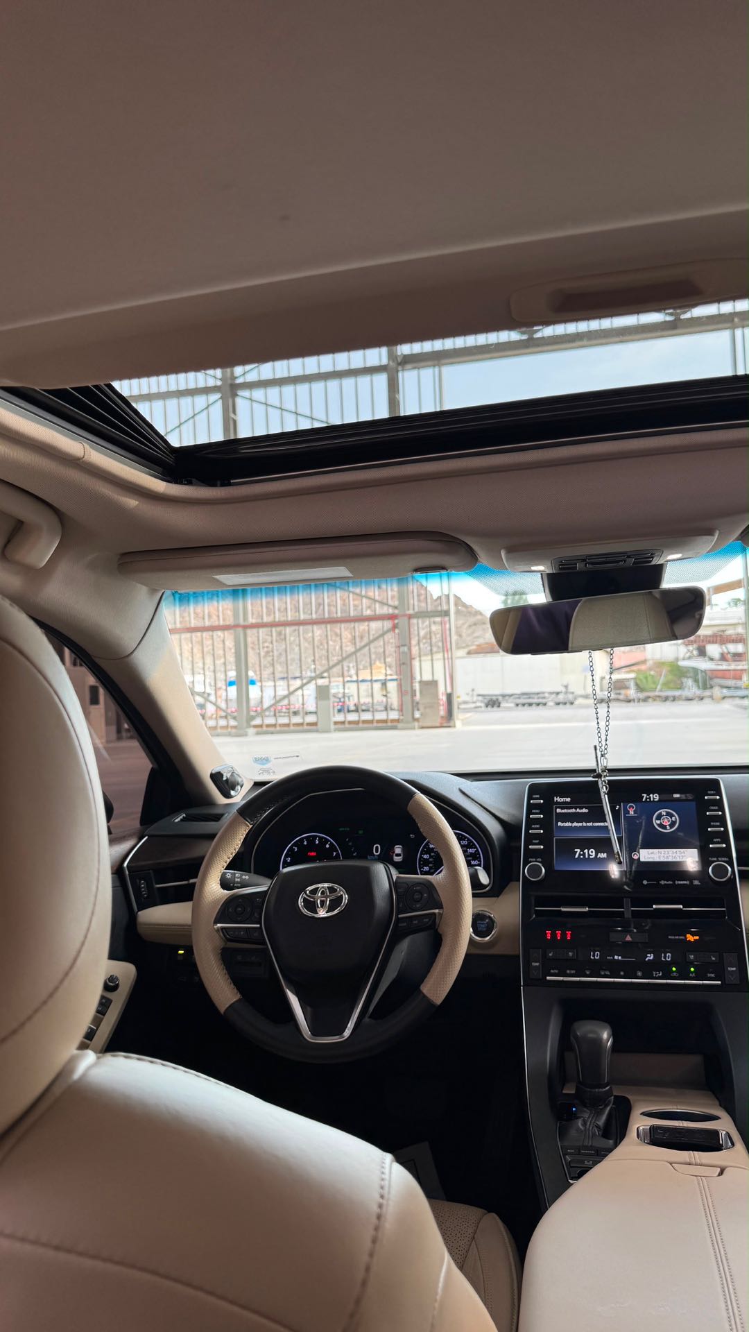 Car Image 2019 TOYOTA AVALON LIMITED