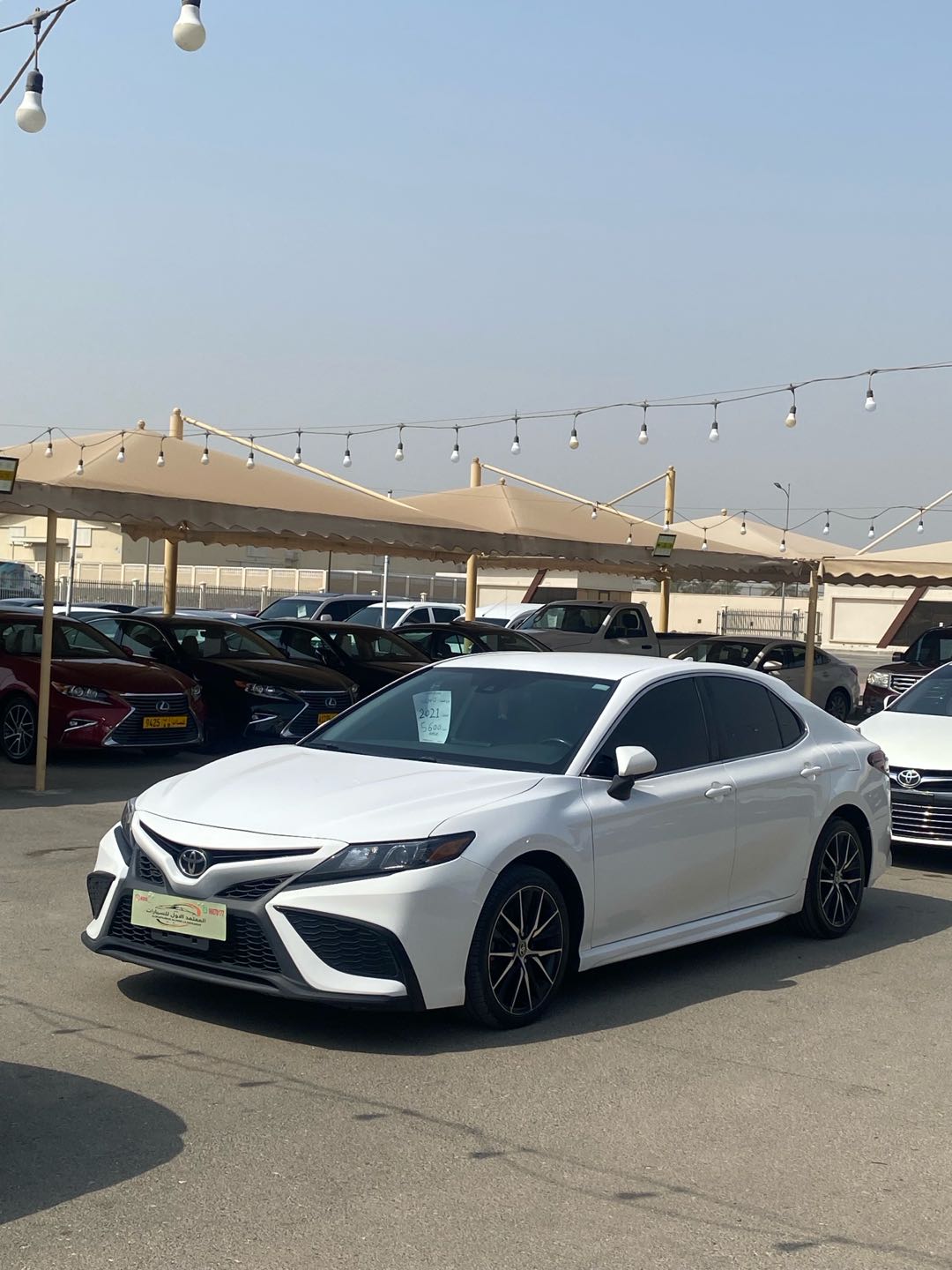 Car Image 2021 TOYOTA CAMRY SE