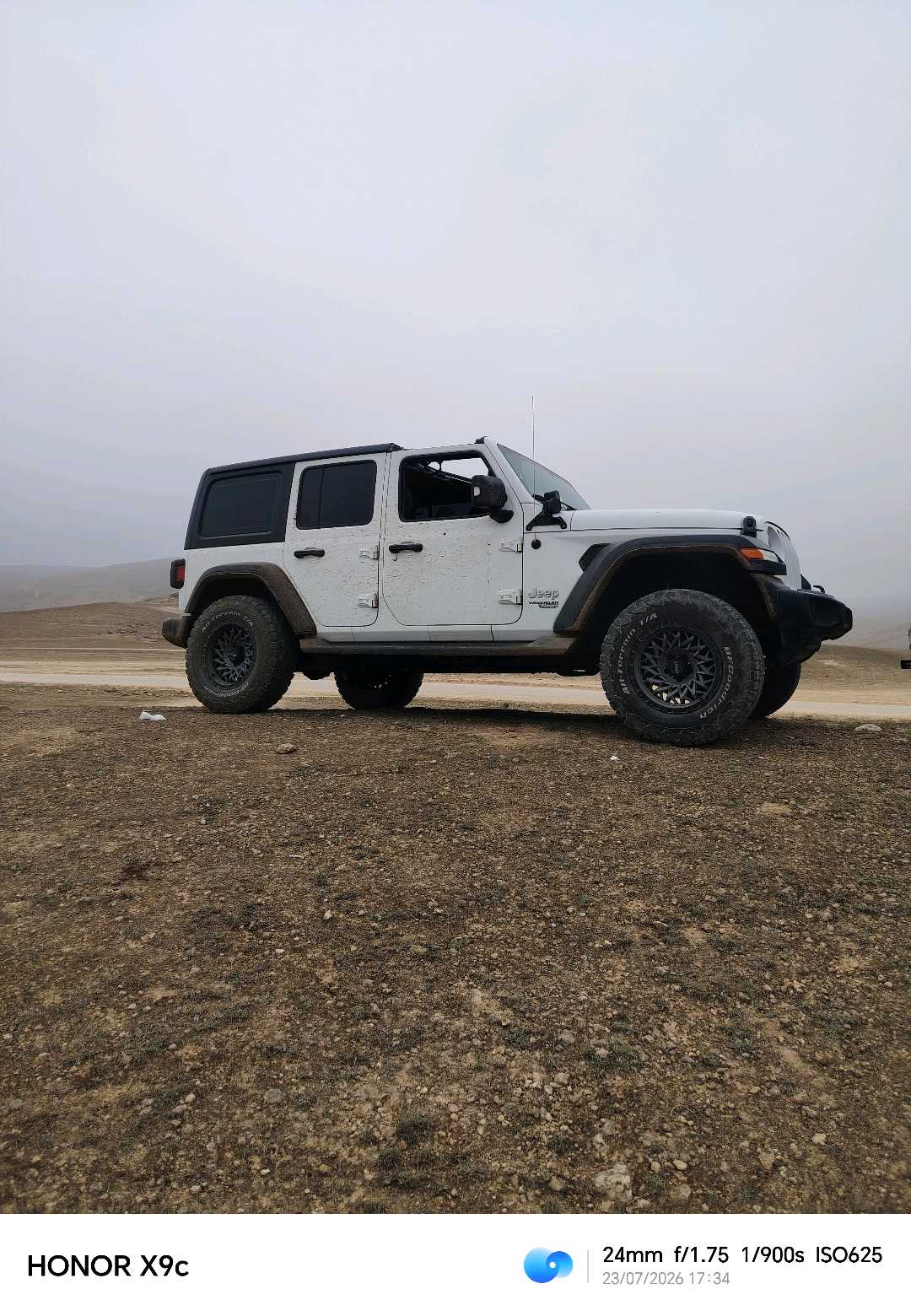 Car Image 2020 JEEP WRANGLER Sport