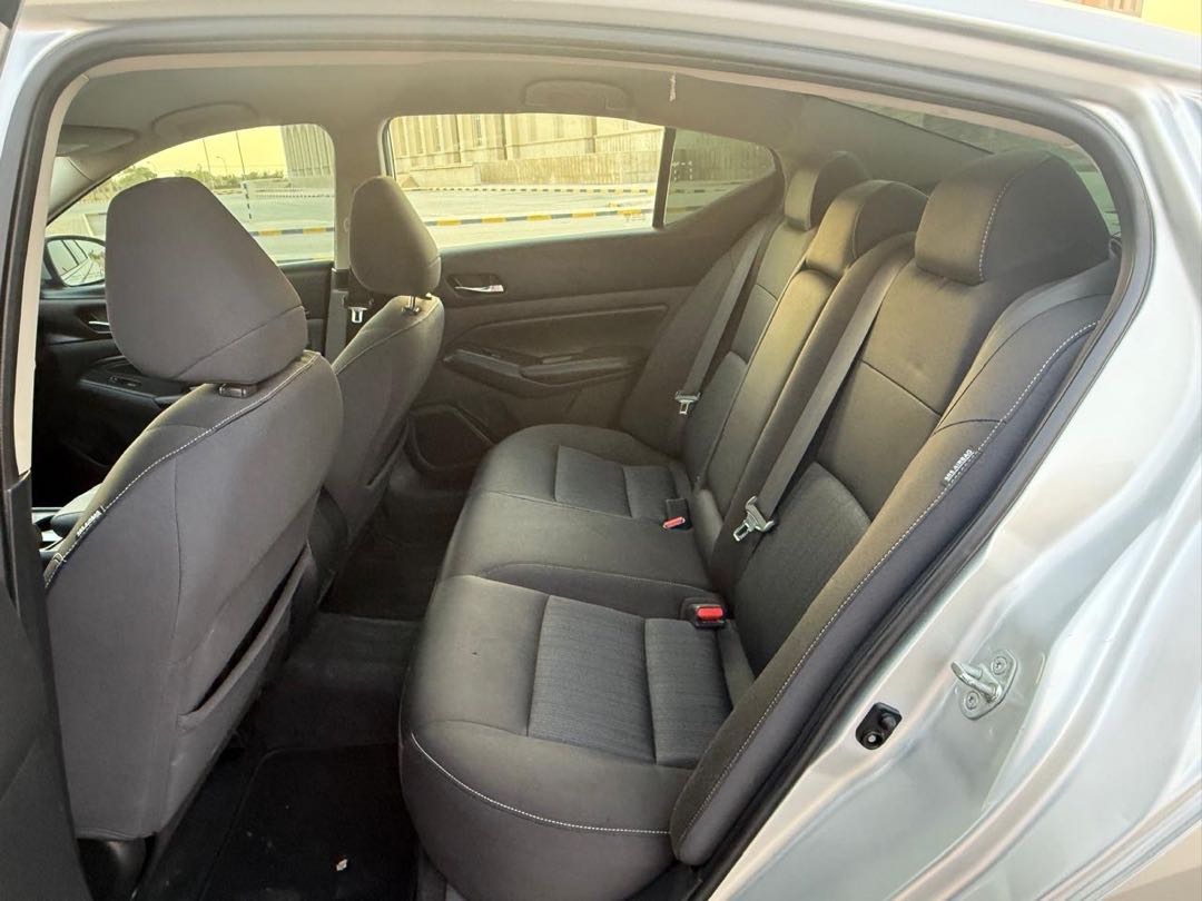 Car Image 2019 NISSAN ALTIMA S