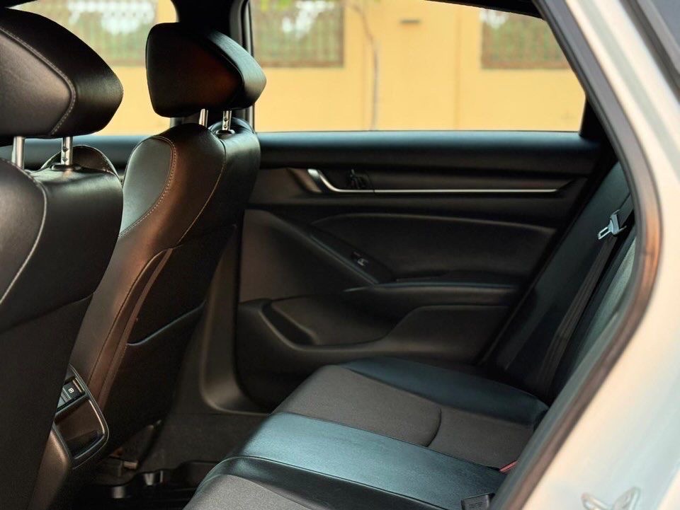 Car Image 2021 HONDA ACCORD SPORT