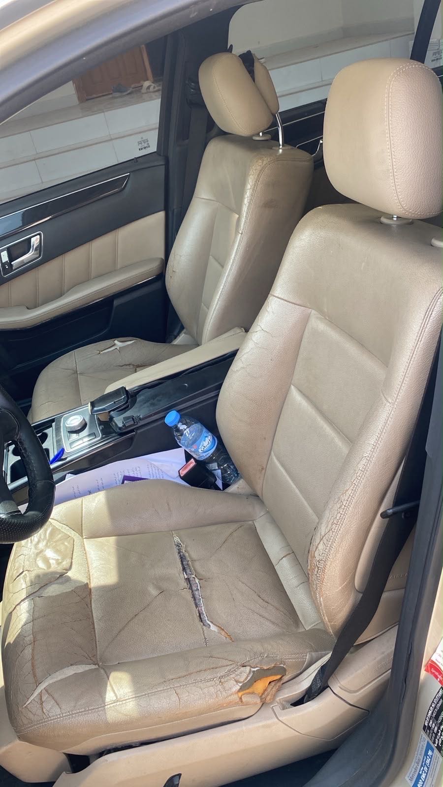 Car Image 2011 MERCEDES E Class 300