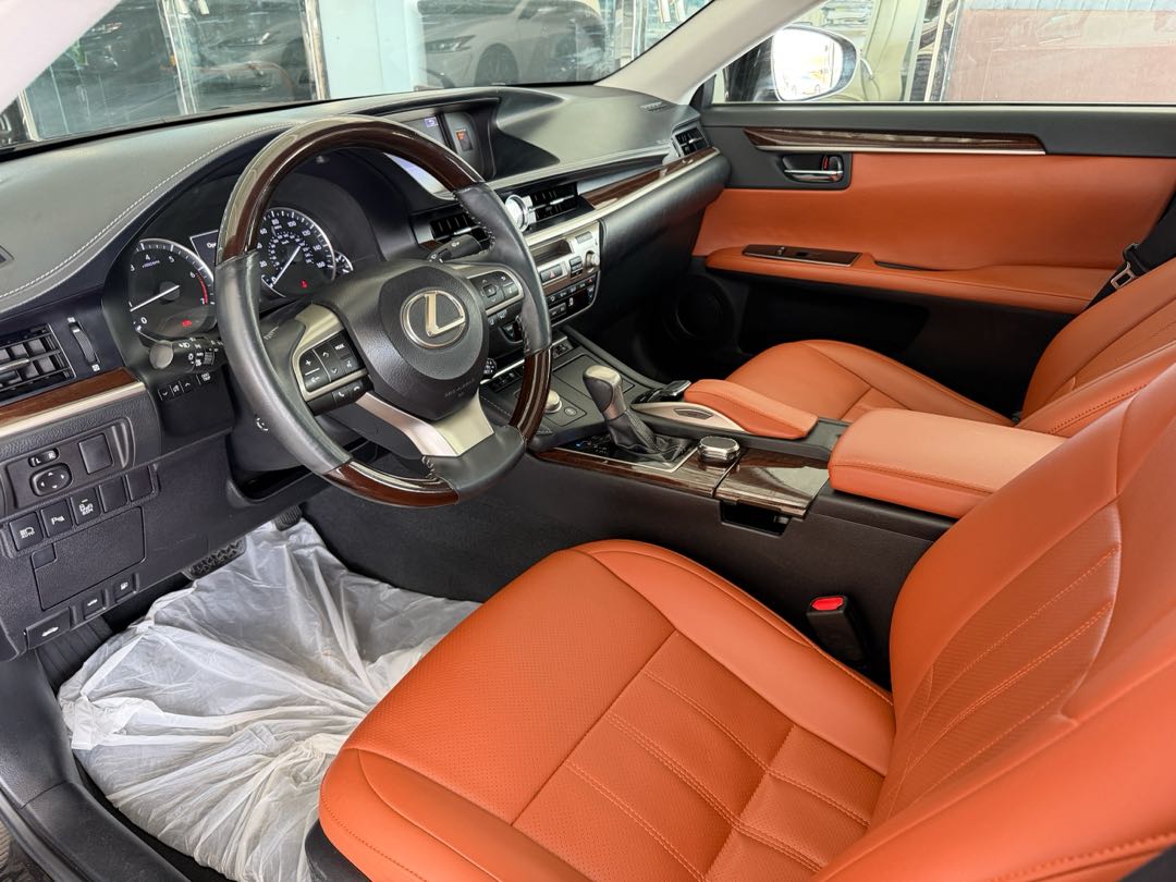 Car Image 2016 LEXUS ES 350