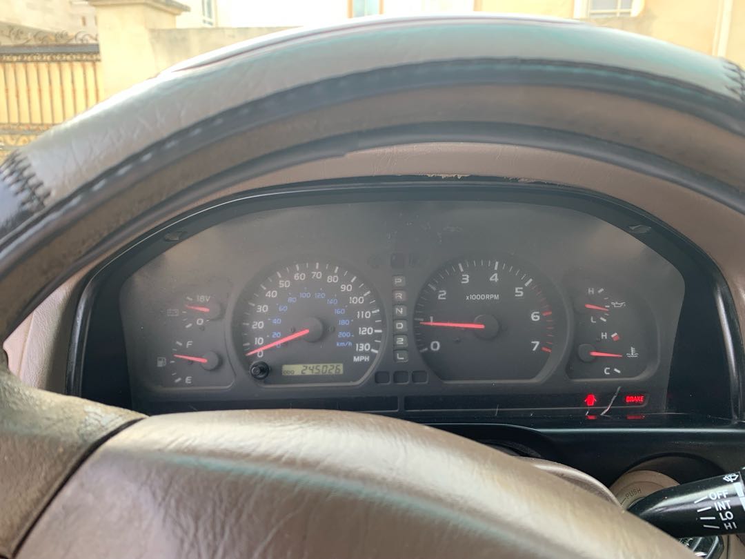 Car Image 1998 TOYOTA LAND CRUISER 