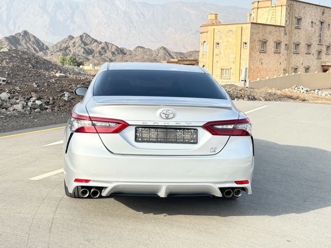 Car Image 2021 TOYOTA CAMRY SE