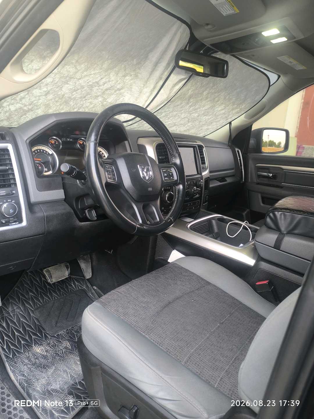 Car Image 2019 DODGE RAM 