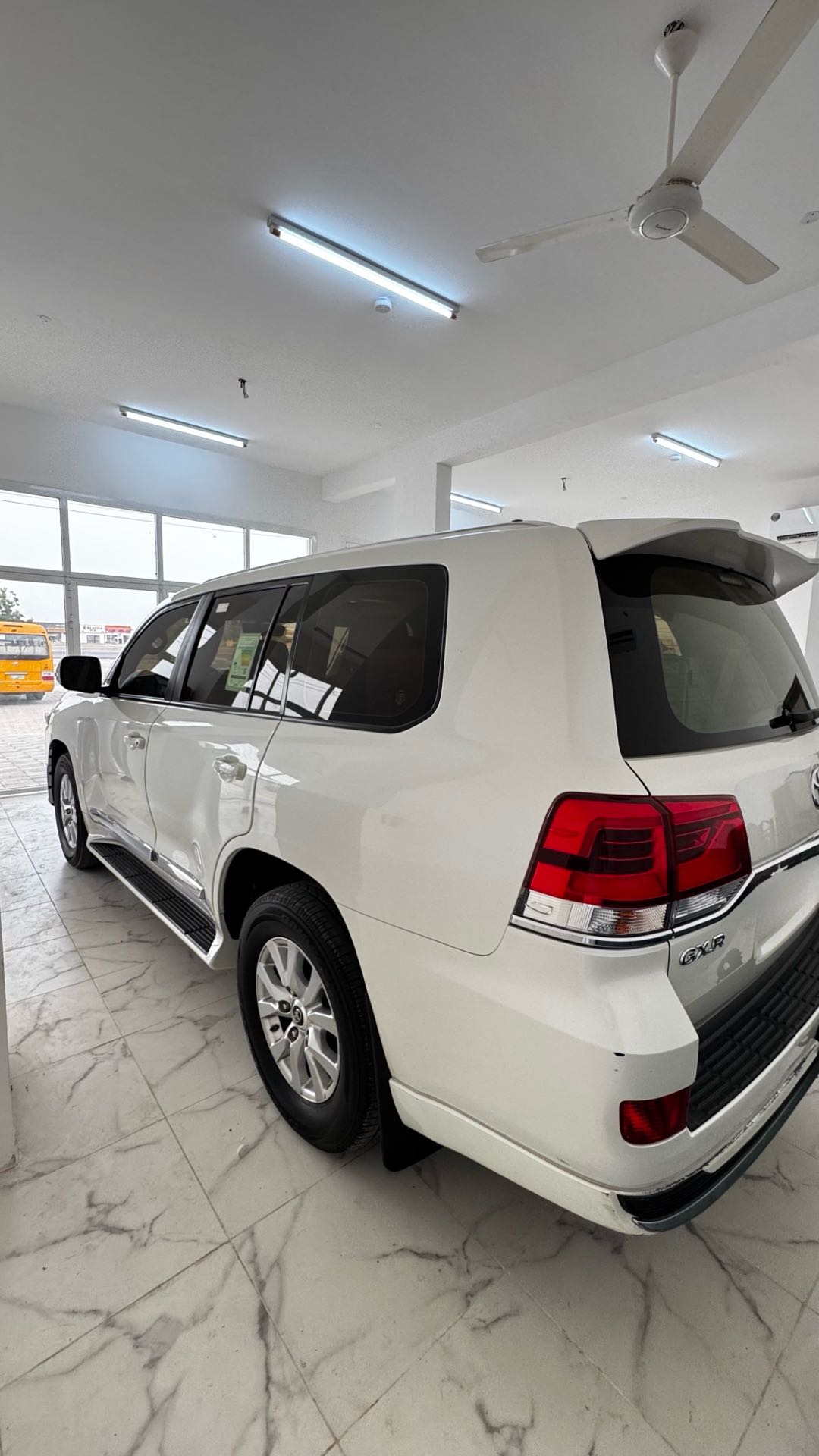 Car Image 2021 TOYOTA LAND CRUISER GX.R