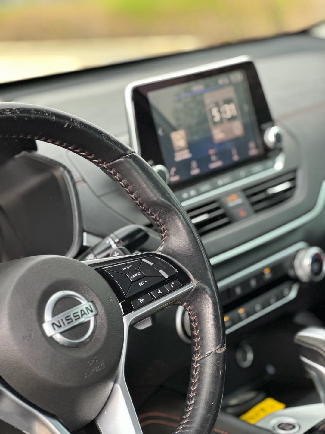 Car Image 2019 NISSAN ALTIMA SR