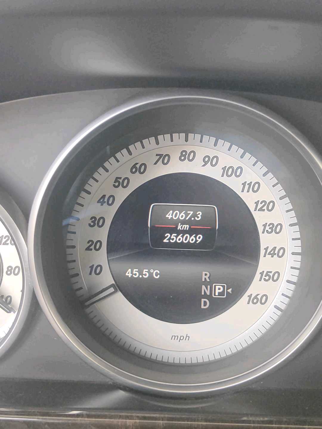 Car Image 2014 MERCEDES E Class 320