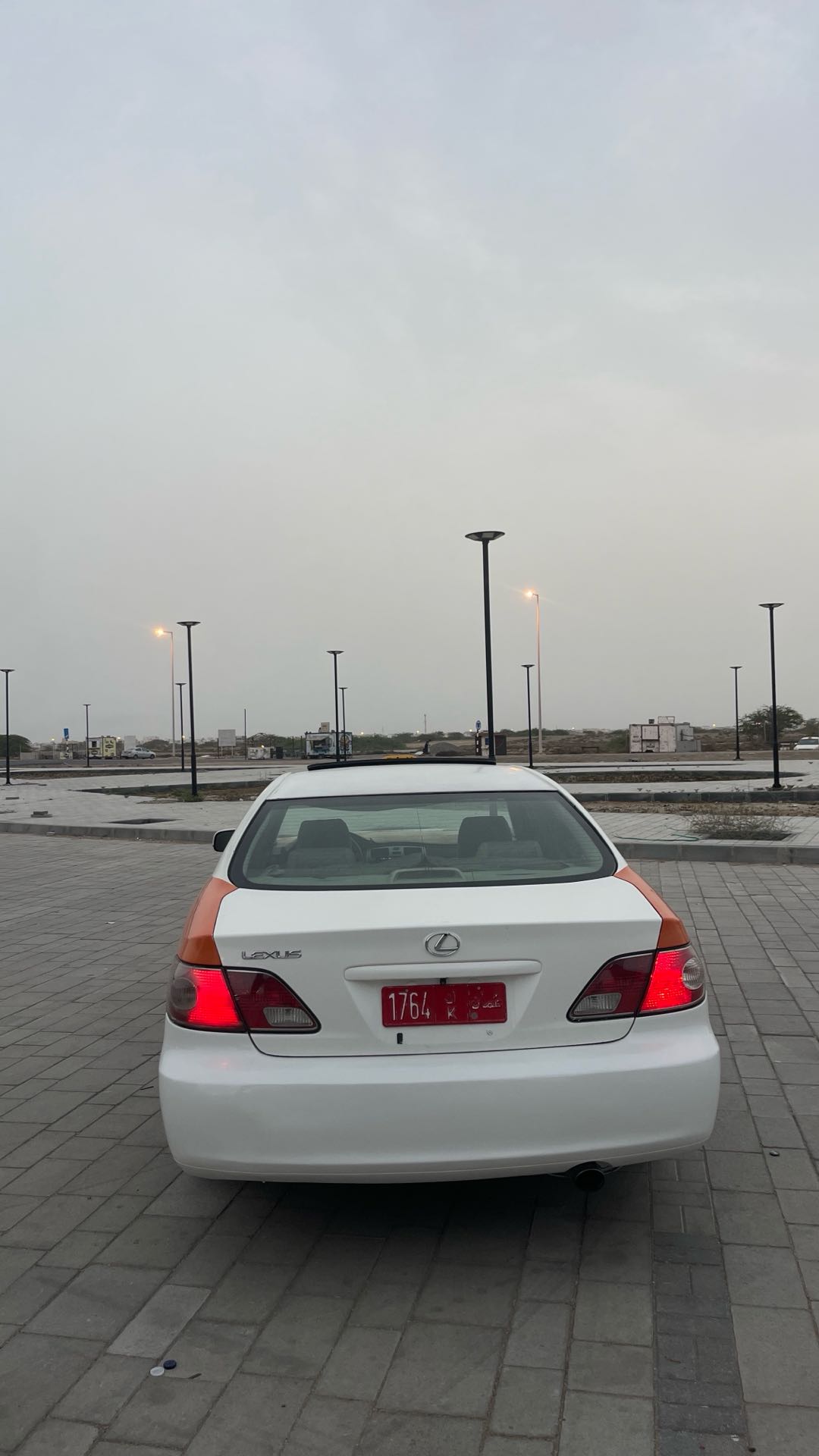 Car Image 2004 LEXUS ES 330